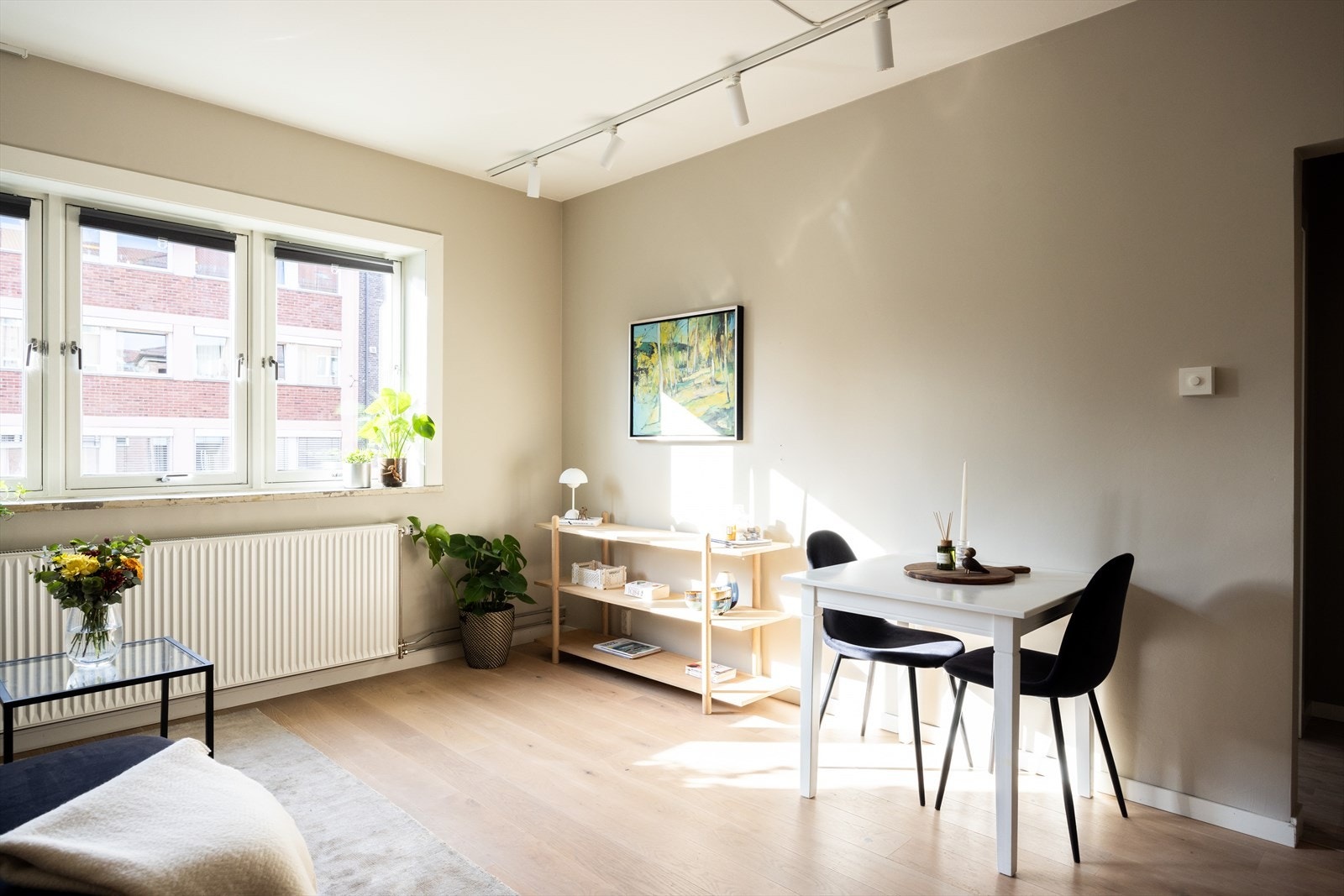 - Lys og hyggelig stue med god takhøyde på 2,67 meter - Galleribilde