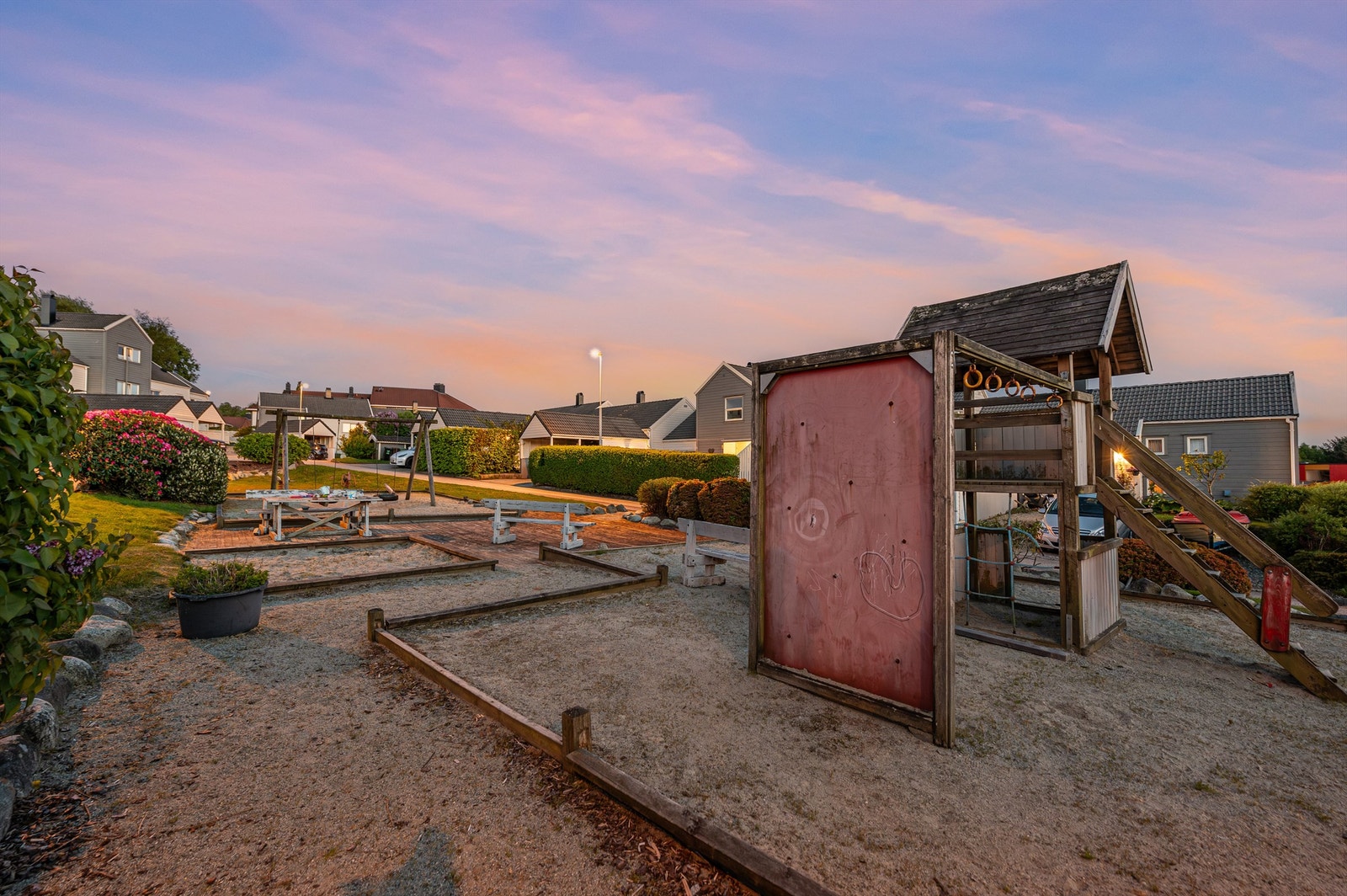Fin lekeplass rett ved boligen , Galleribilde