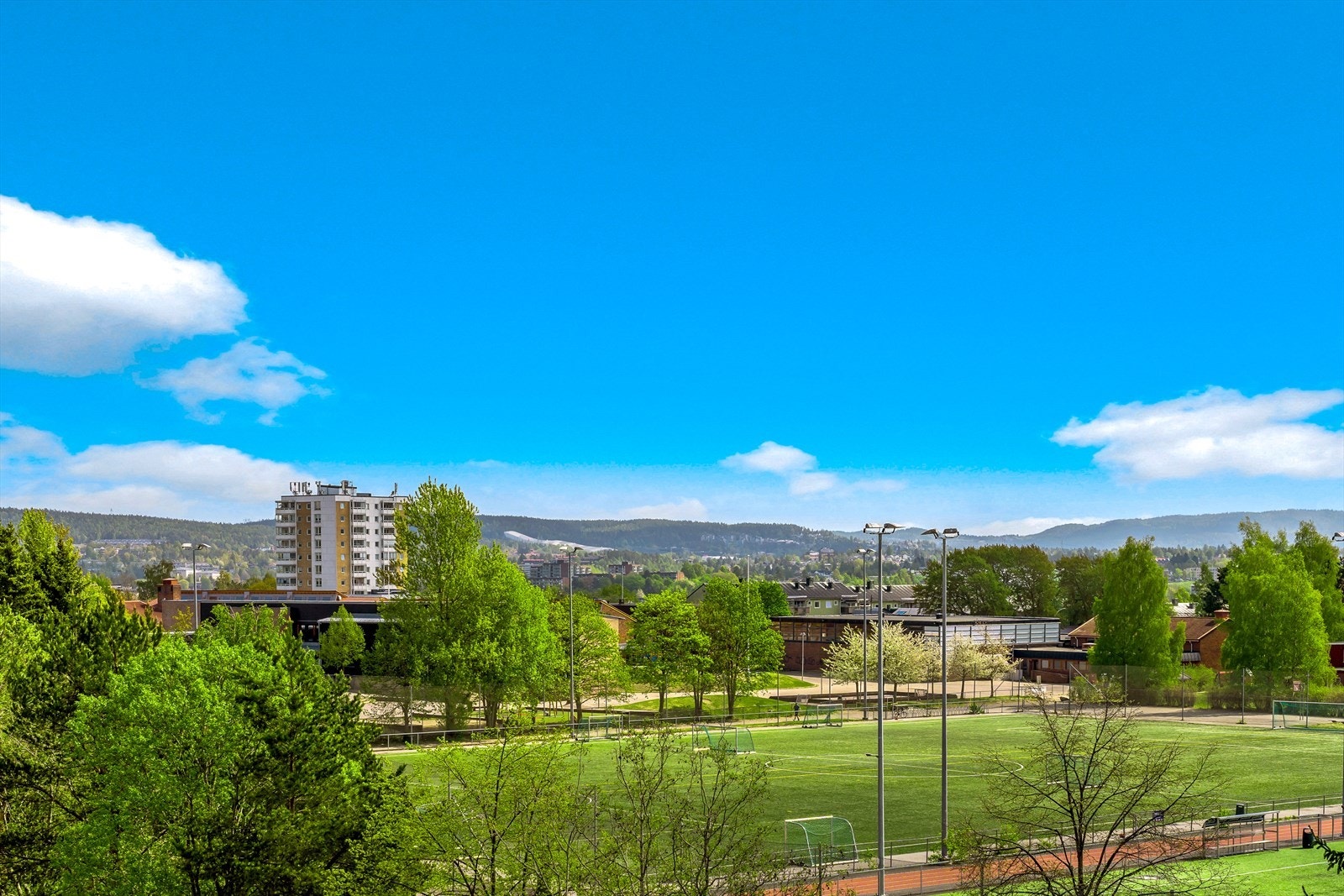 Kalbakken Kunstgress. Galleribilde