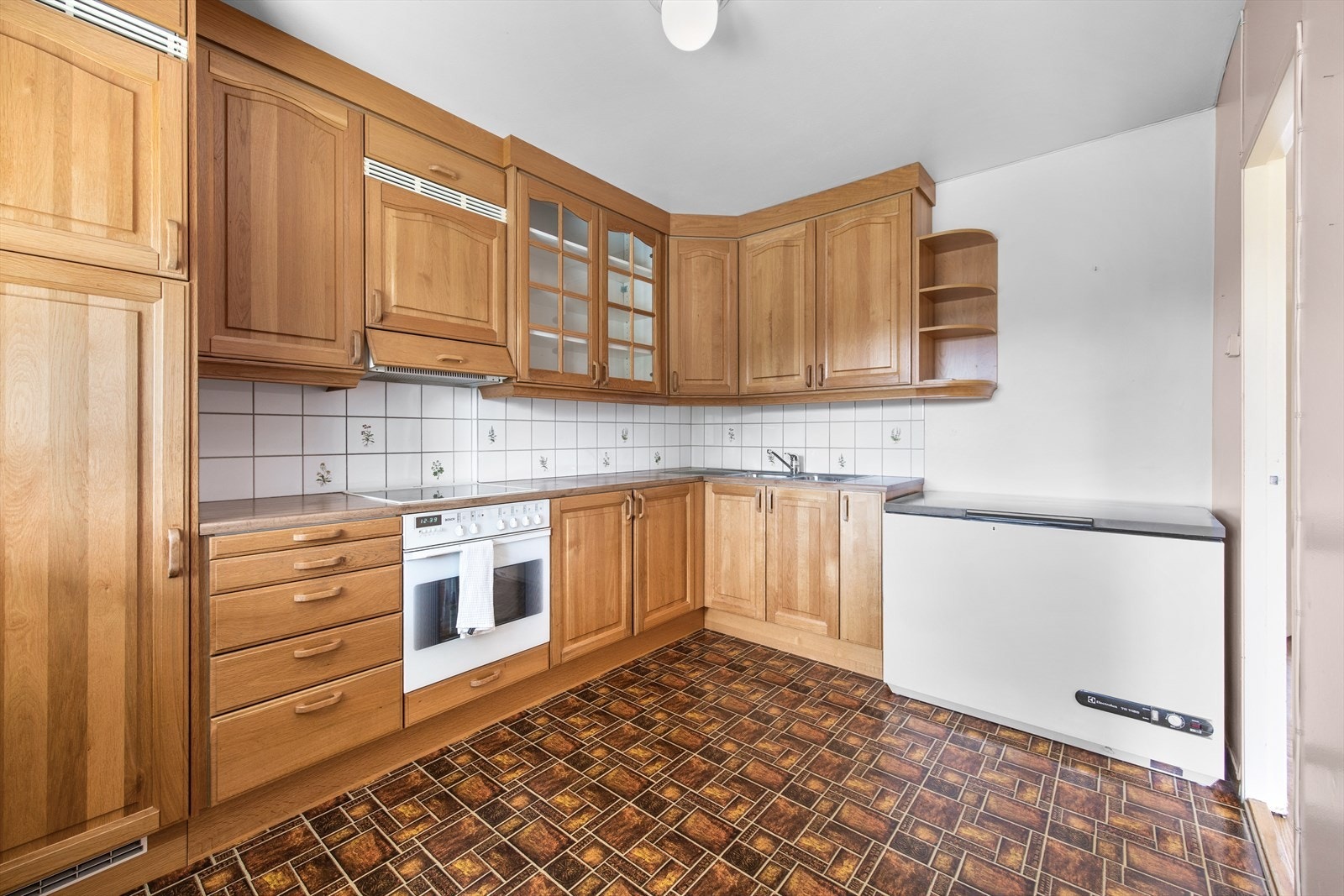 Hvitevarene medfølger salget Galleribilde