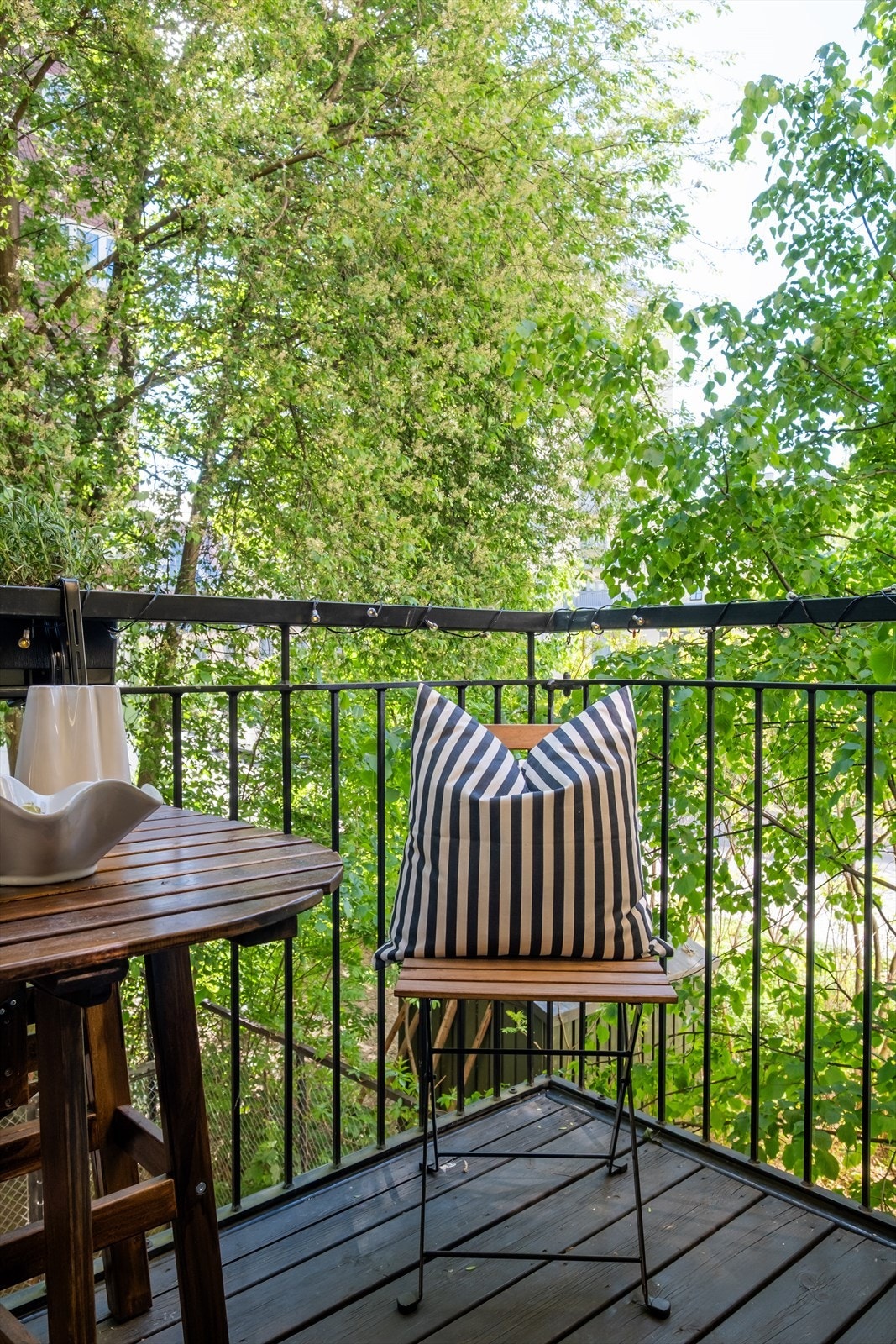 Balkongen vender mot rolige omgivelser. Galleribilde