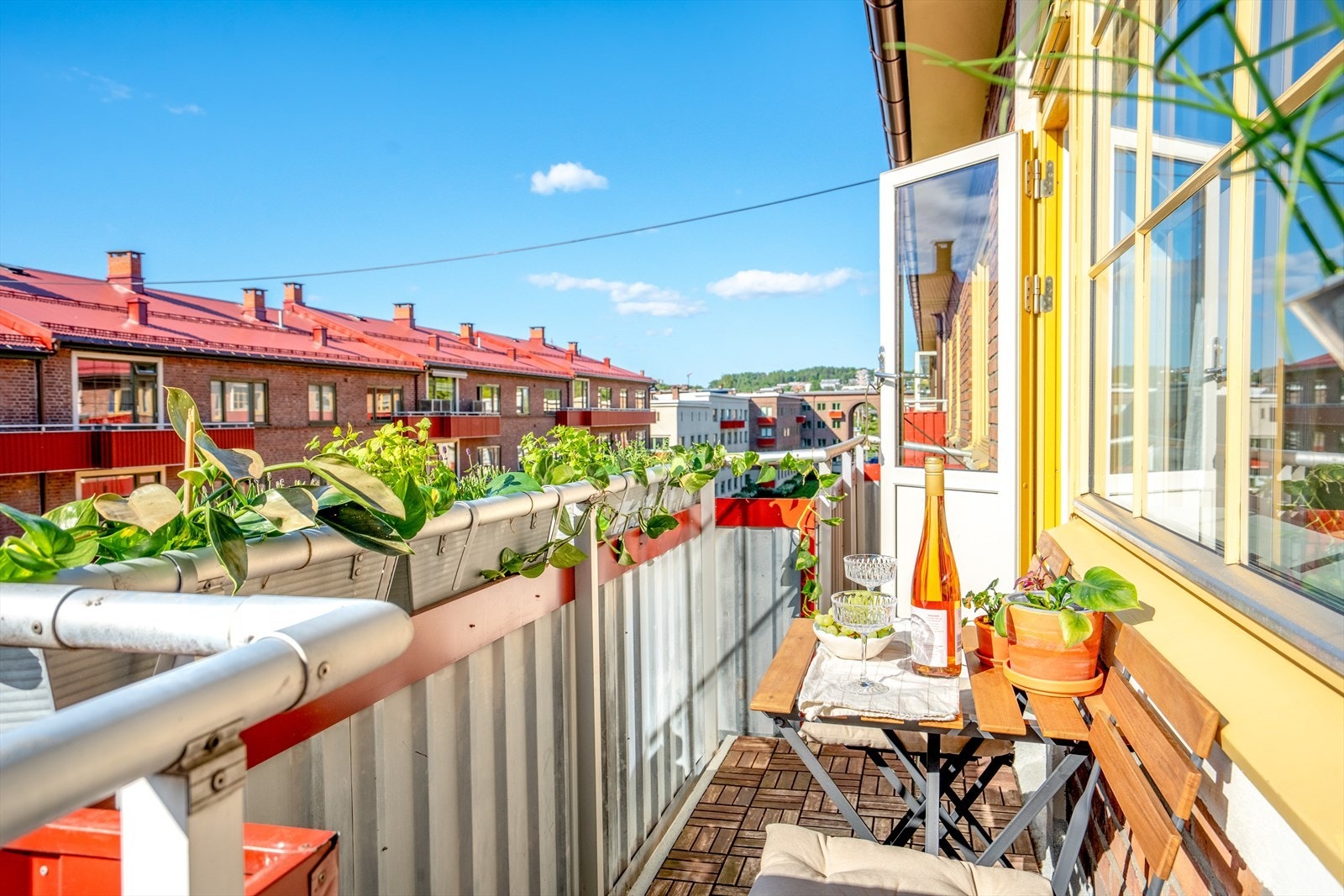 Velkommen til Sandefjordgata 3B - presentert av Jonas Dahlén. Galleribilde