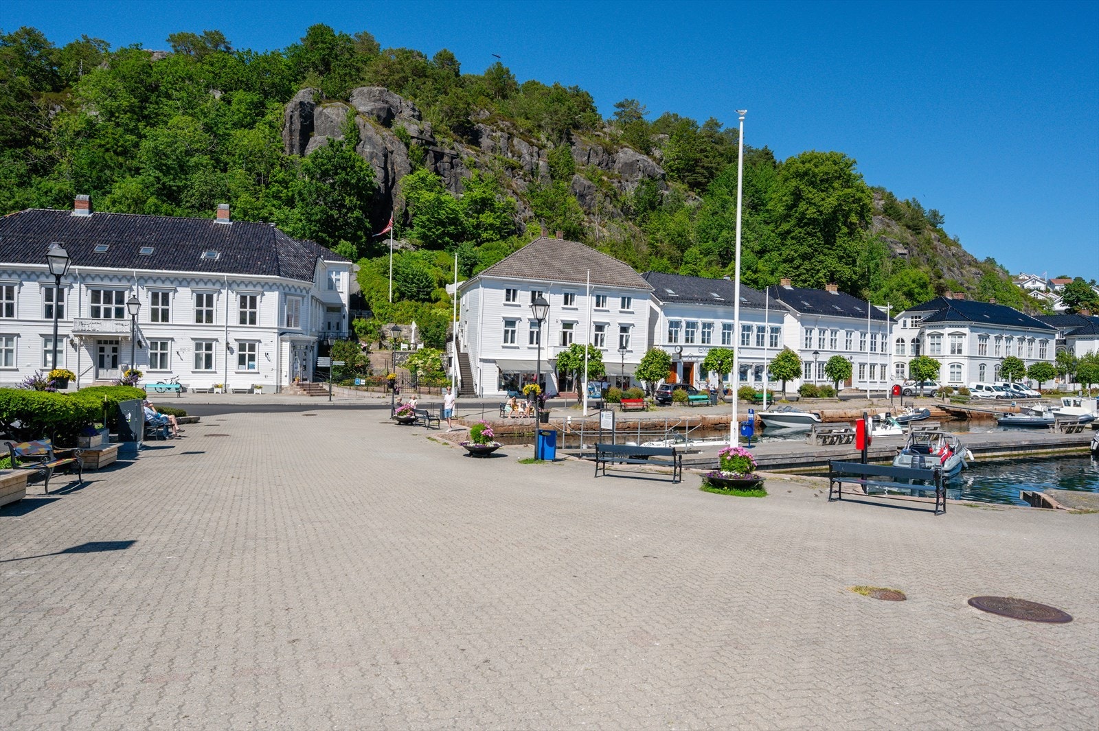 Idylliske Risør sentrum Galleribilde