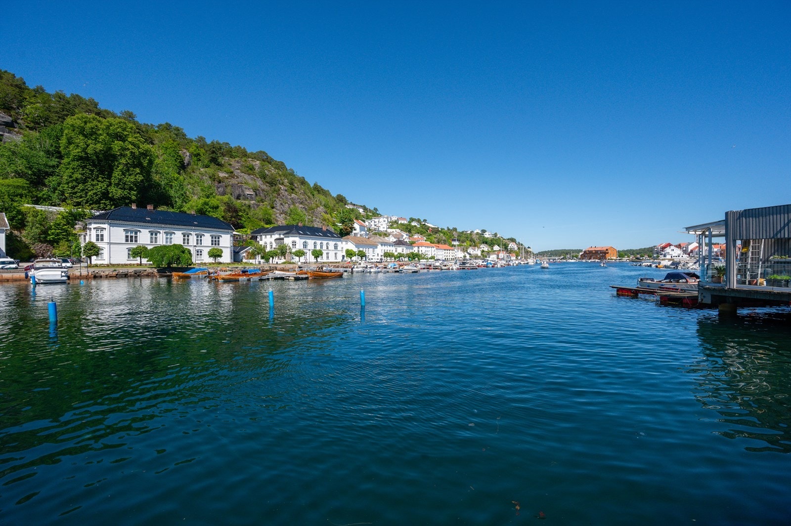 Idylliske Risør sentrum Galleribilde