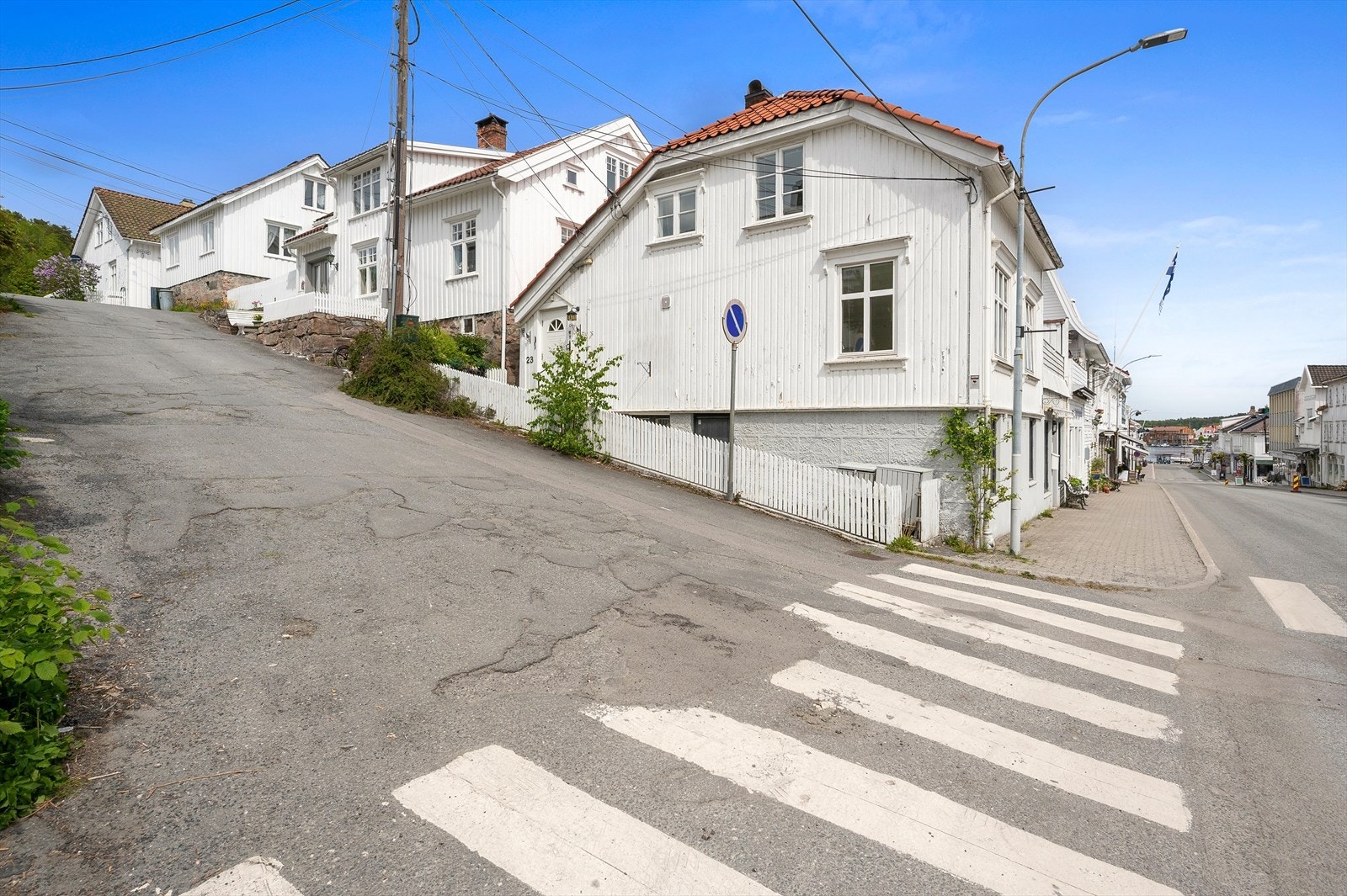 Sentral beliggenhet i Risør sentrum Galleribilde