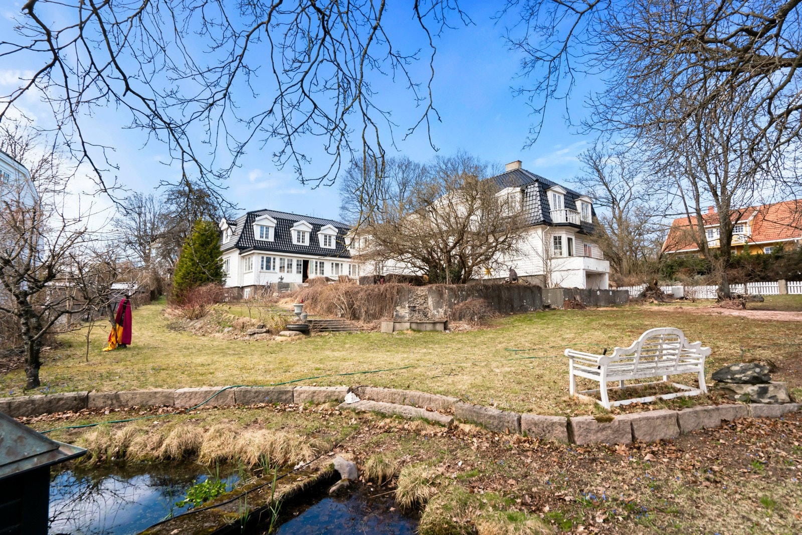 Tor Martin Tinderholt v/Privatmegleren Aksept har gleden av å presentere æreverdige Nils Lauritssøns vei 26! Galleribilde