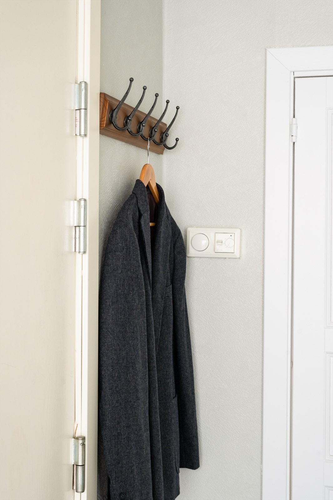 Trygg og enkel innslipp av besøkende med dørcalling, samt Unloc-nøkkel. Galleribilde