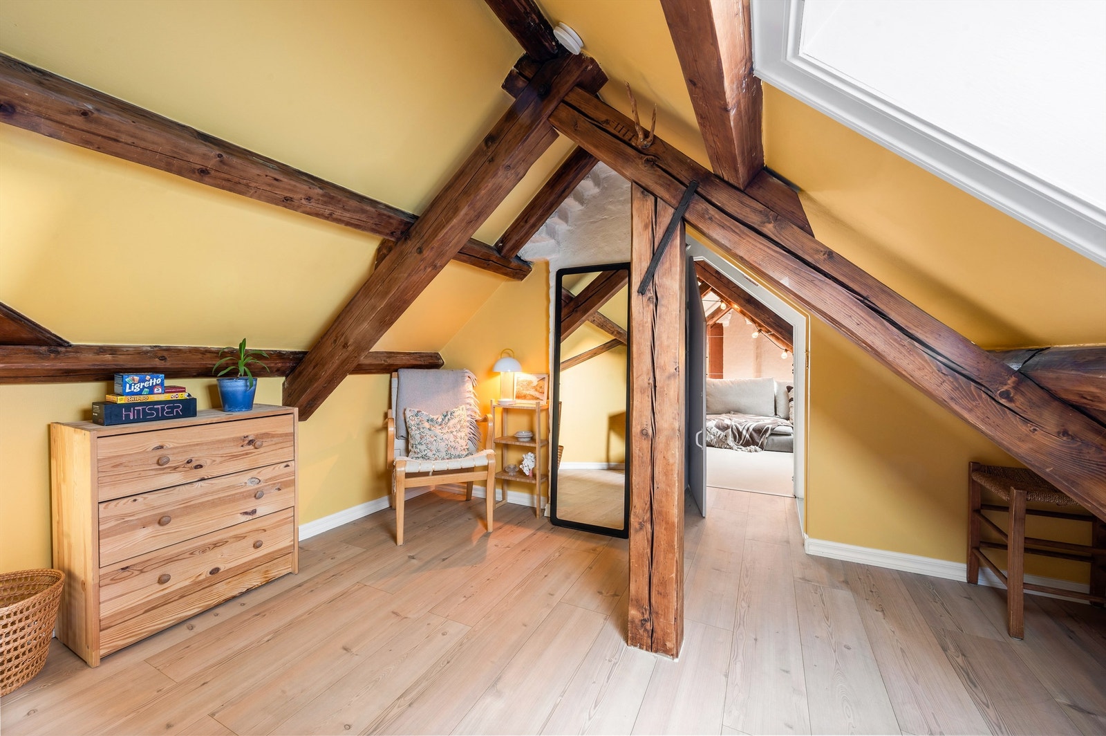 Det gjøres oppmerksom på at hemsen ikke er godkjent for rom til varig opphold. Galleribilde