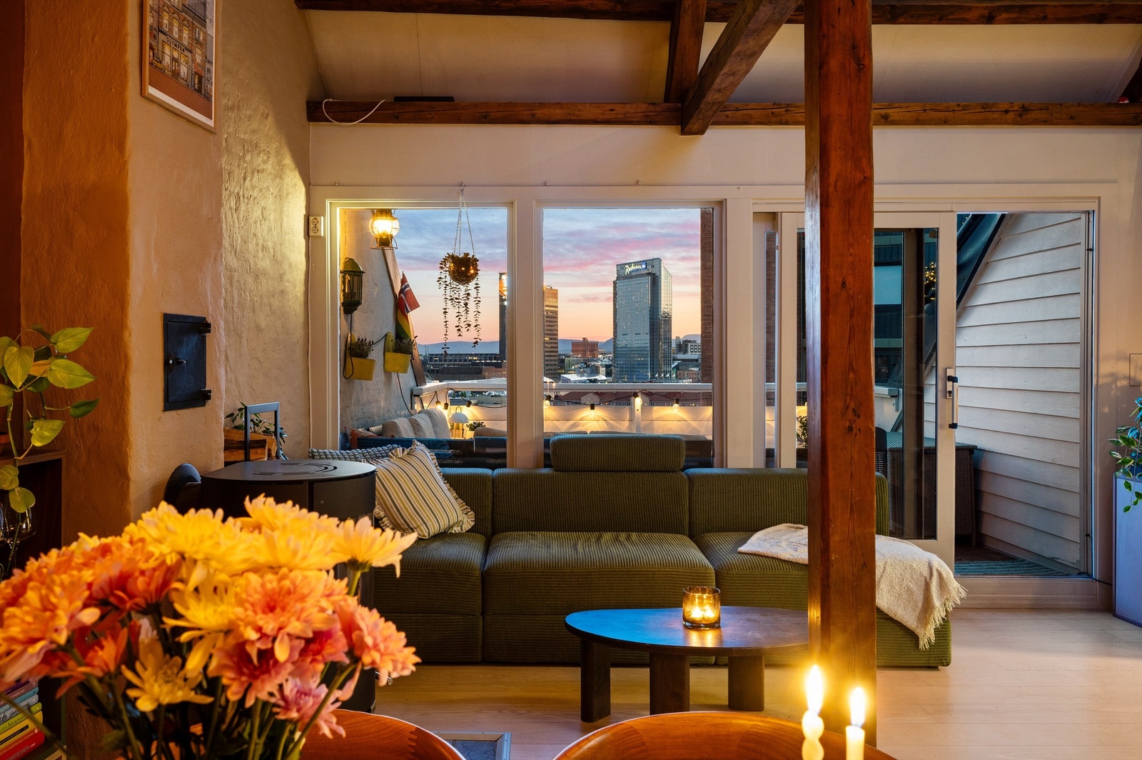 Fra stuen har du utgang til en fantastisk takterrasse. Galleribilde