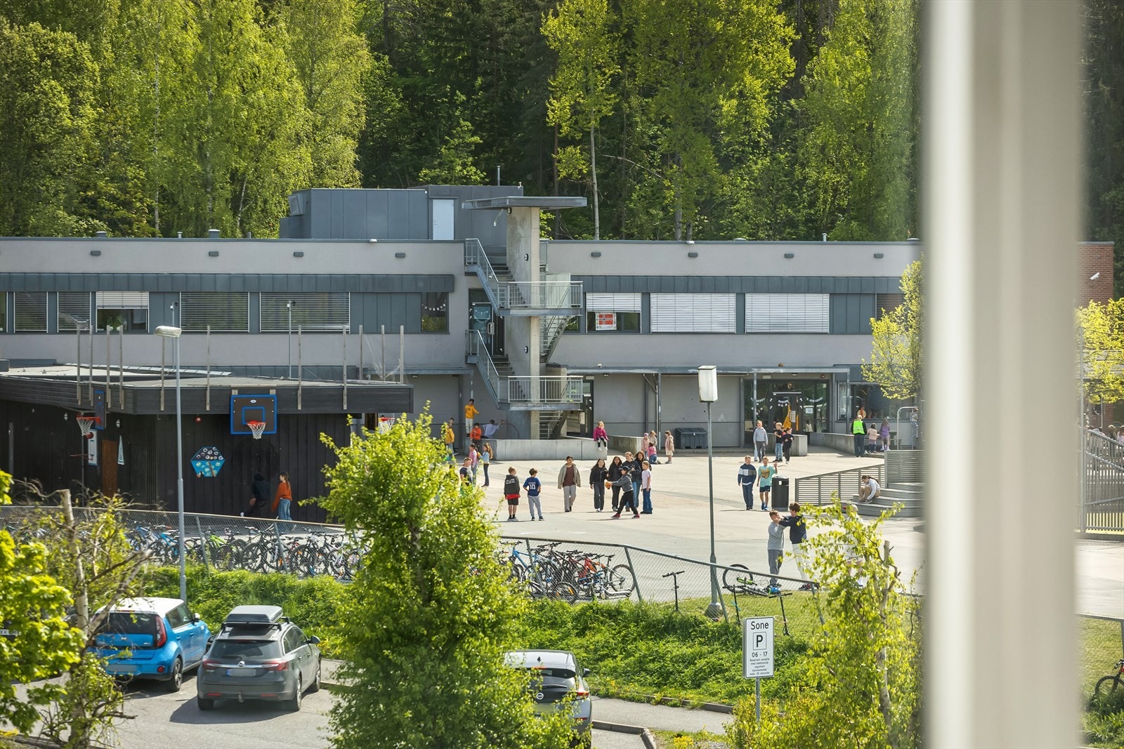 - Løvenstad skole finner du kun et steinkast fra leiligheten - Galleribilde