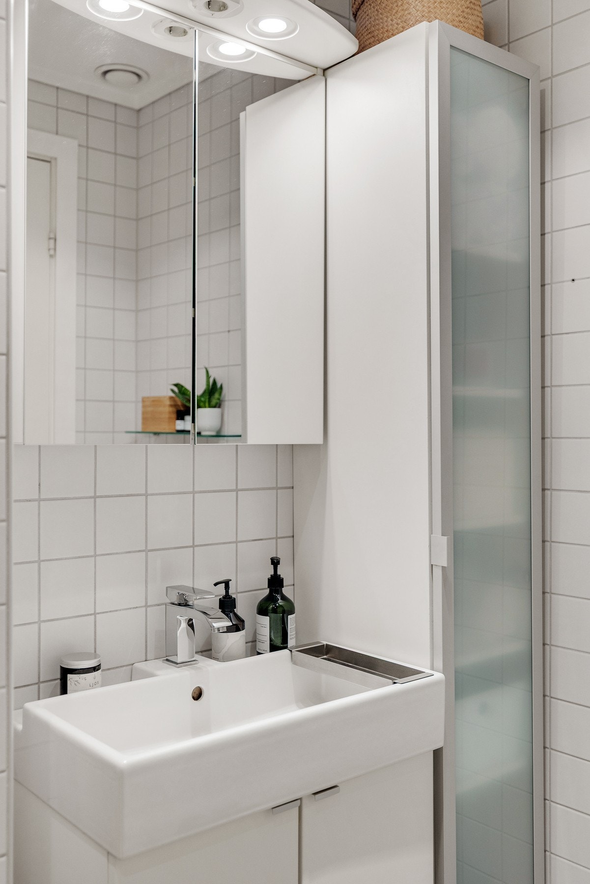 Innredningen er praktisk og gir rikelig med lagringsplass. Galleribilde