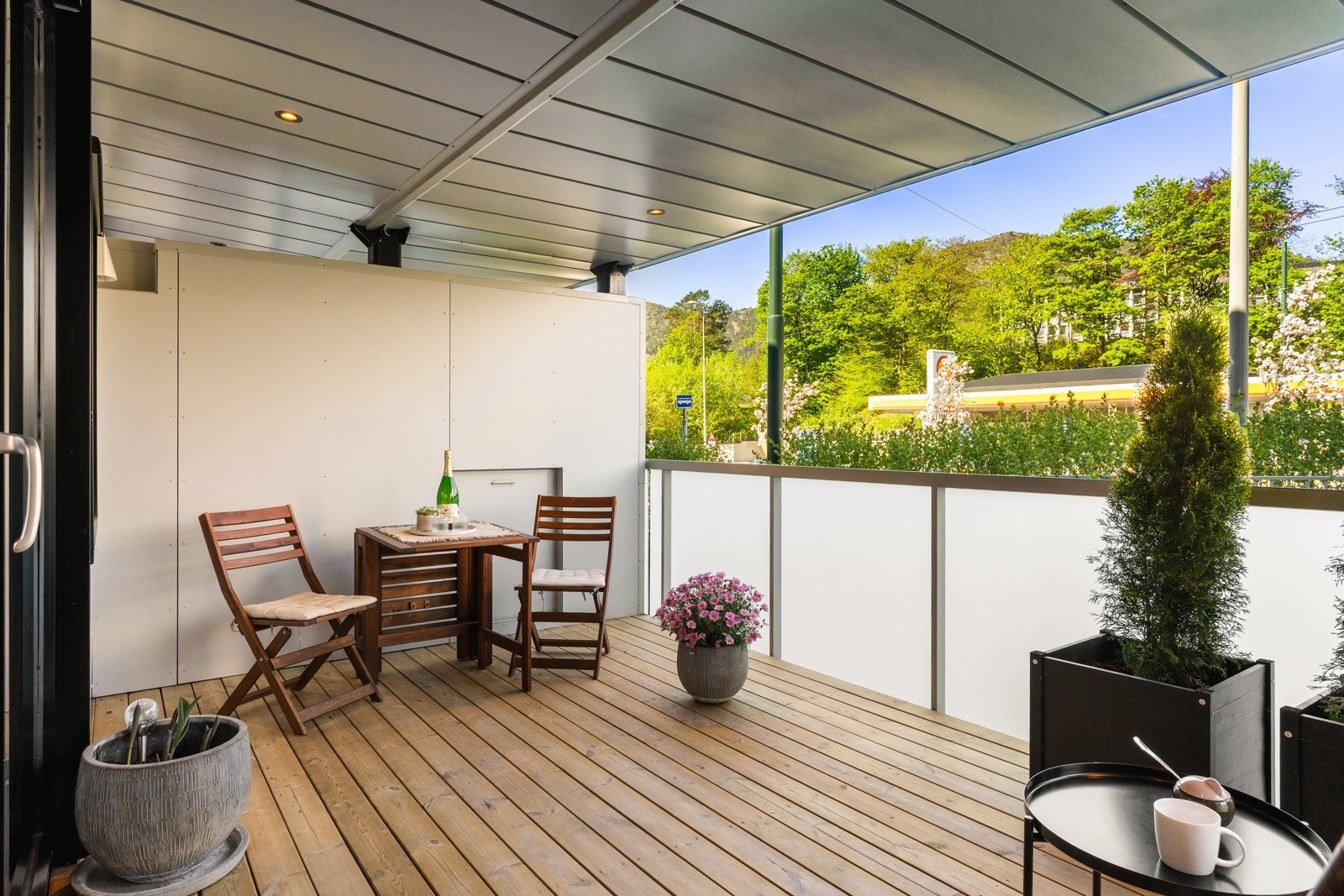 Her vil det være plass til å møblere etter eget ønske med sittegruppe, grill og lignende. Galleribilde