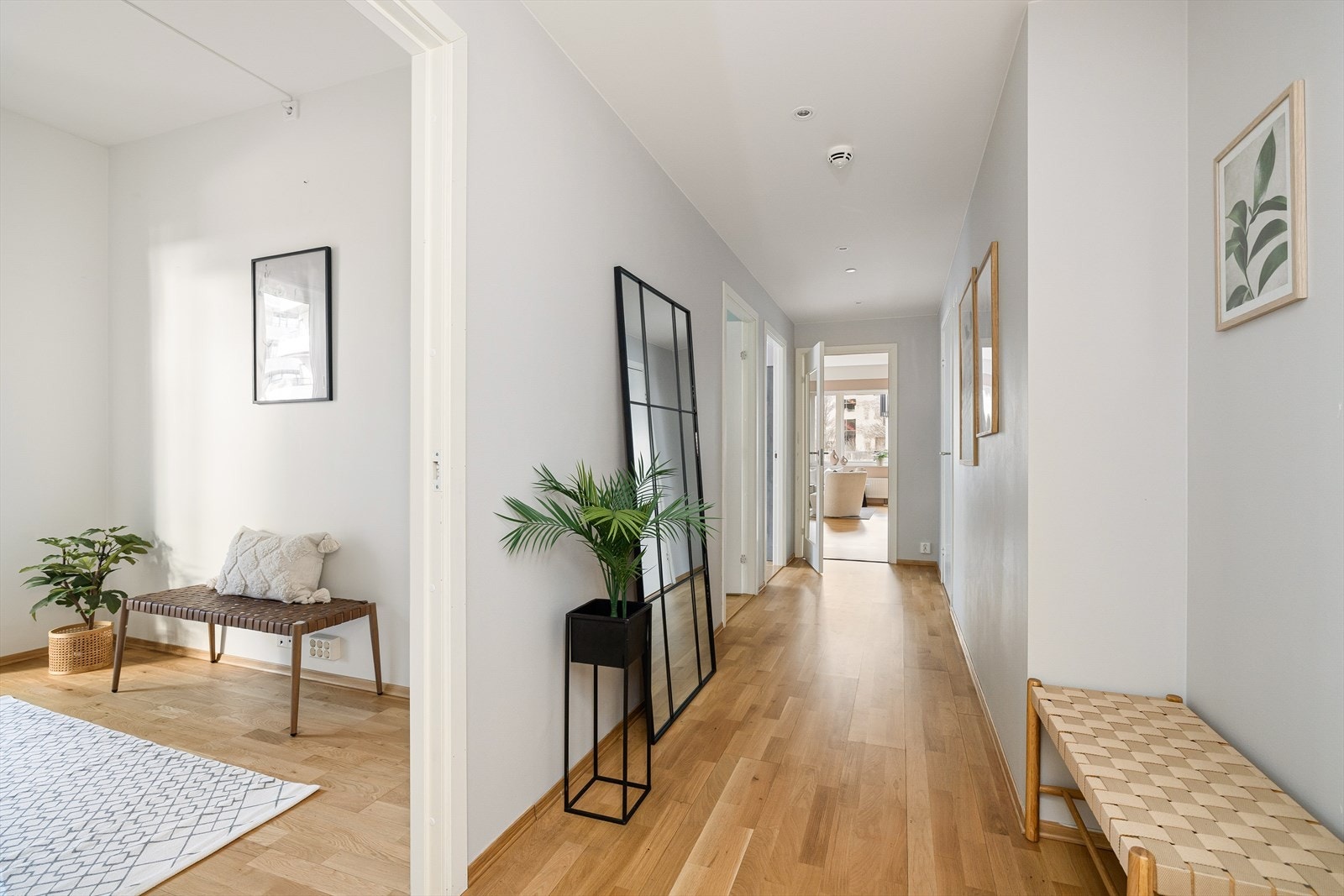 Lys og luftig entré. Galleribilde