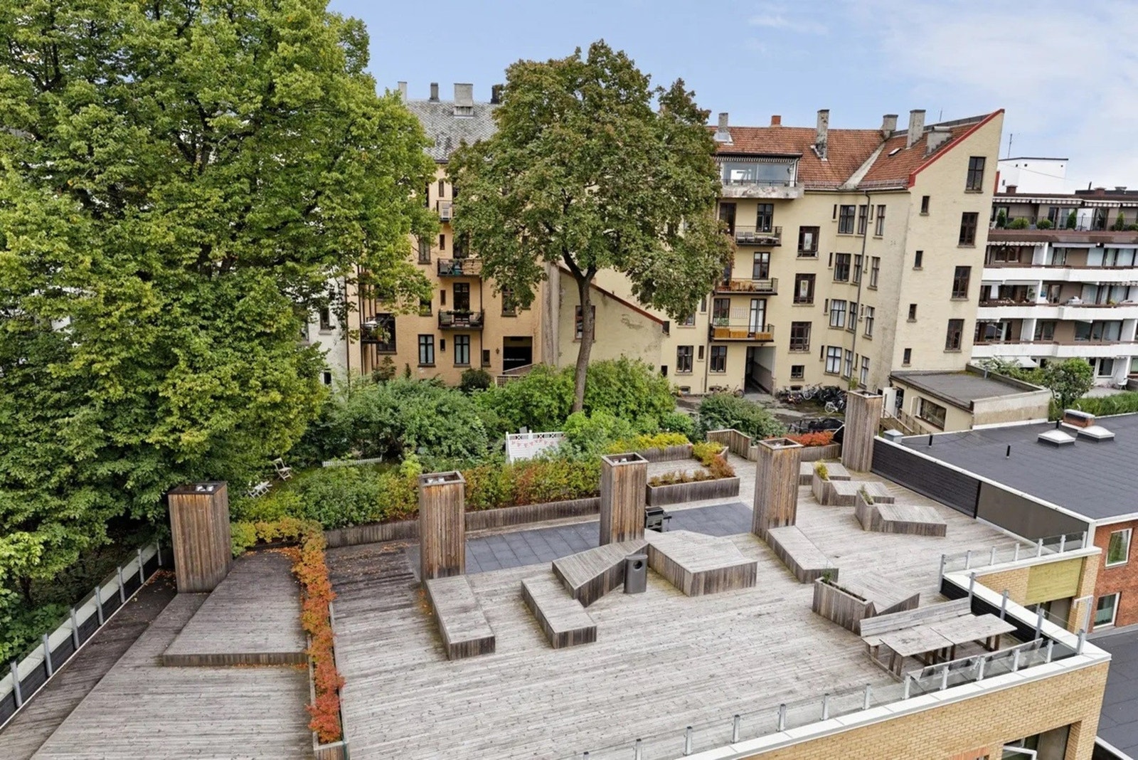 Sameiet disponerer to felles takterrasser med heisadkomst. Galleribilde