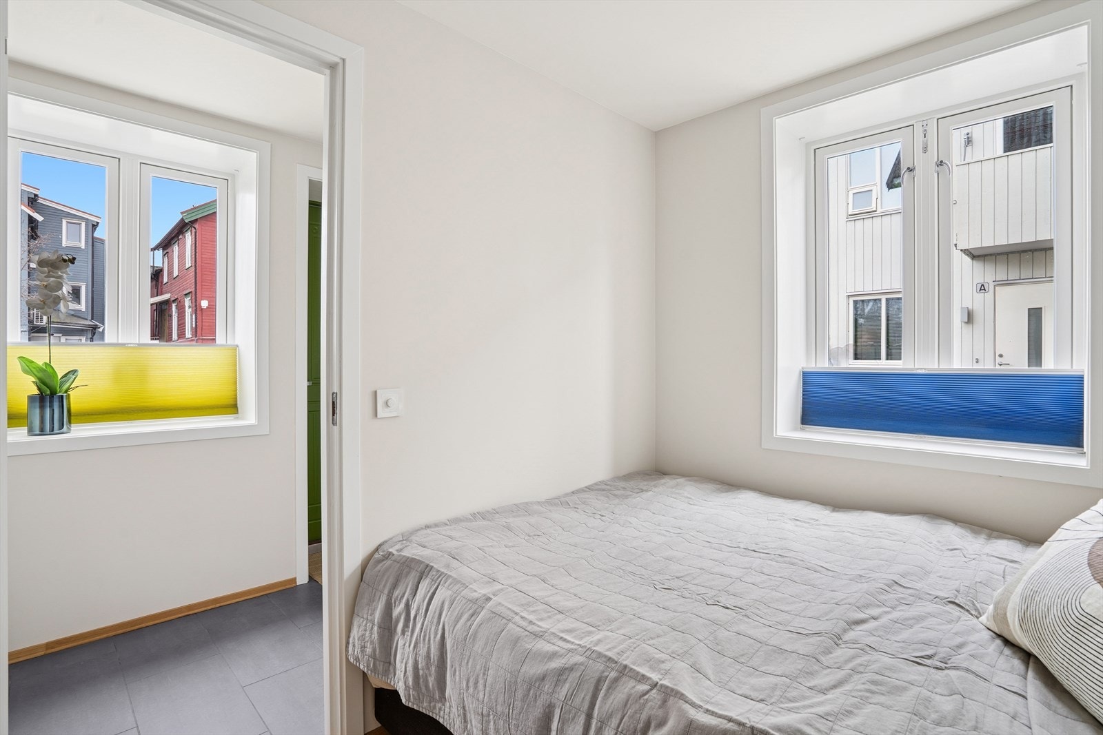 Soverommet har adgang fra entreen. Galleribilde