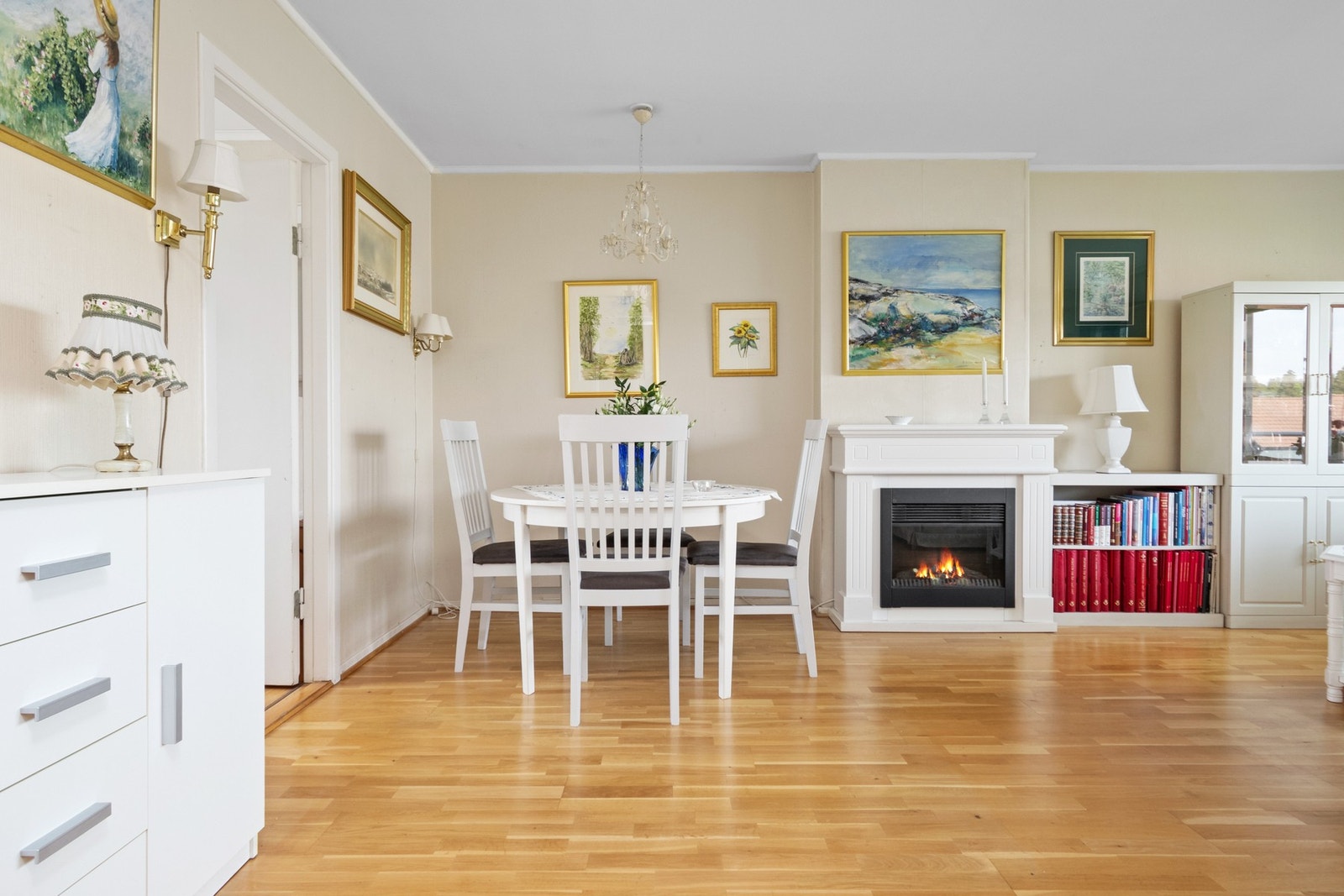 Stue og spisestue Galleribilde