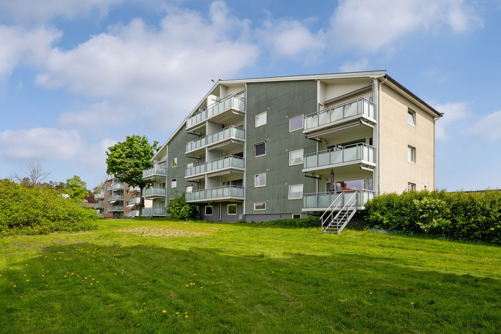 Felles tomt Galleribilde