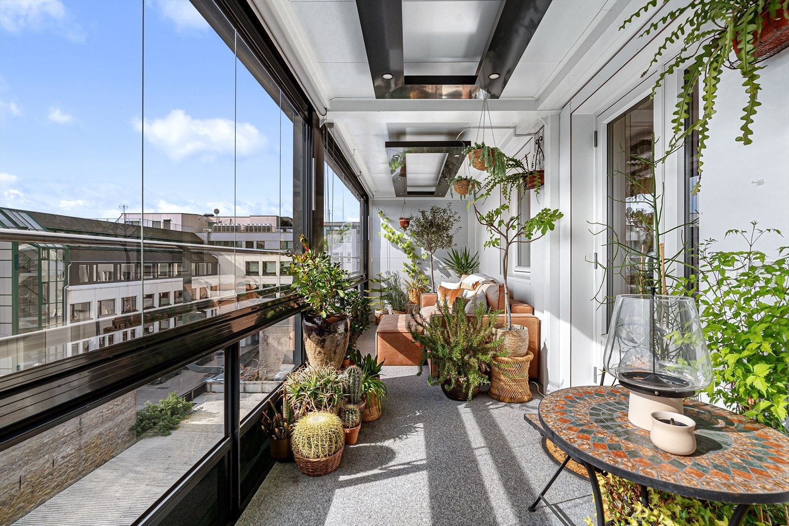 Deilig inneglasset balkong Galleribilde