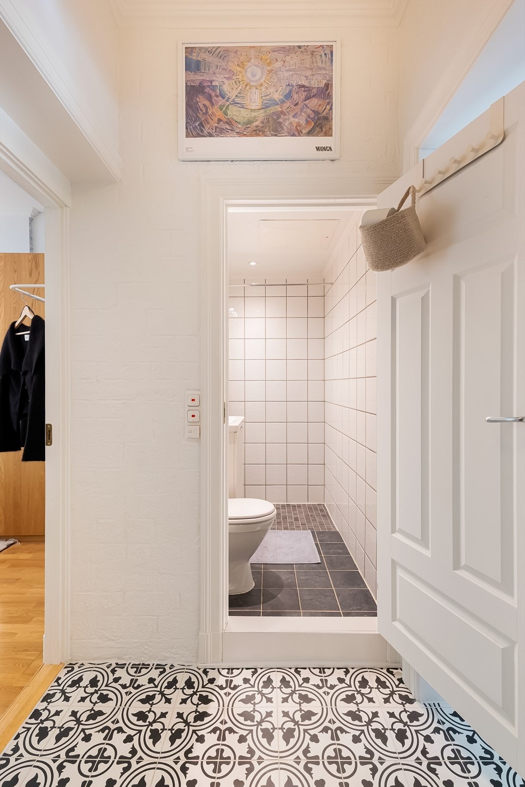 Entré. Galleribilde