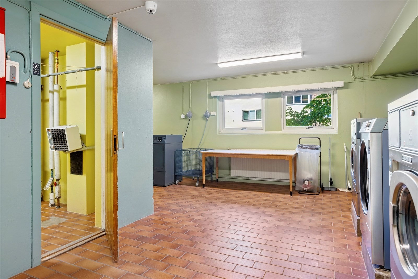 I kjelleren finner vi fellesvaskeriet. Galleribilde