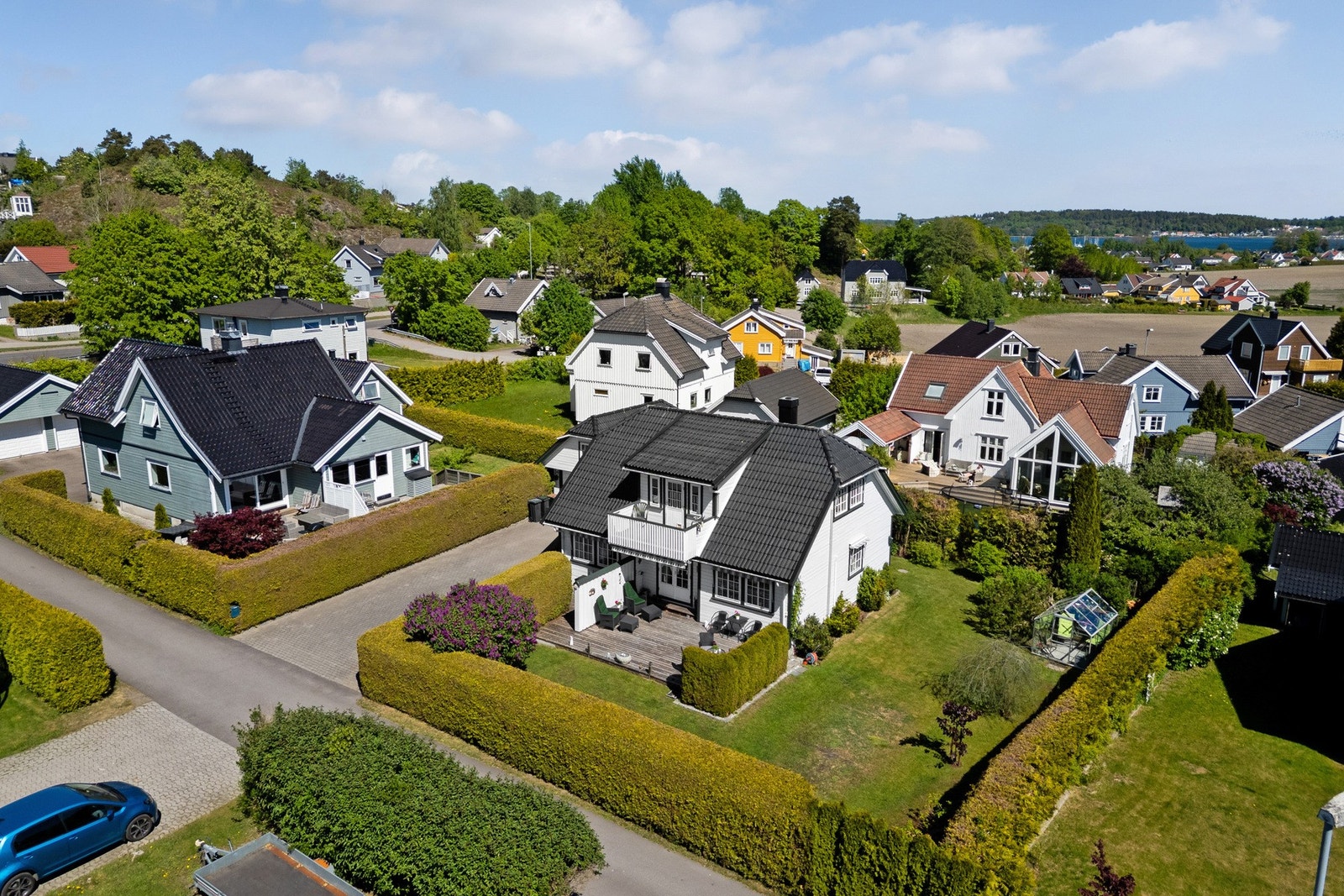 Boligen ligger i veletablert og populært område - ideelt for barnefamilier! Galleribilde