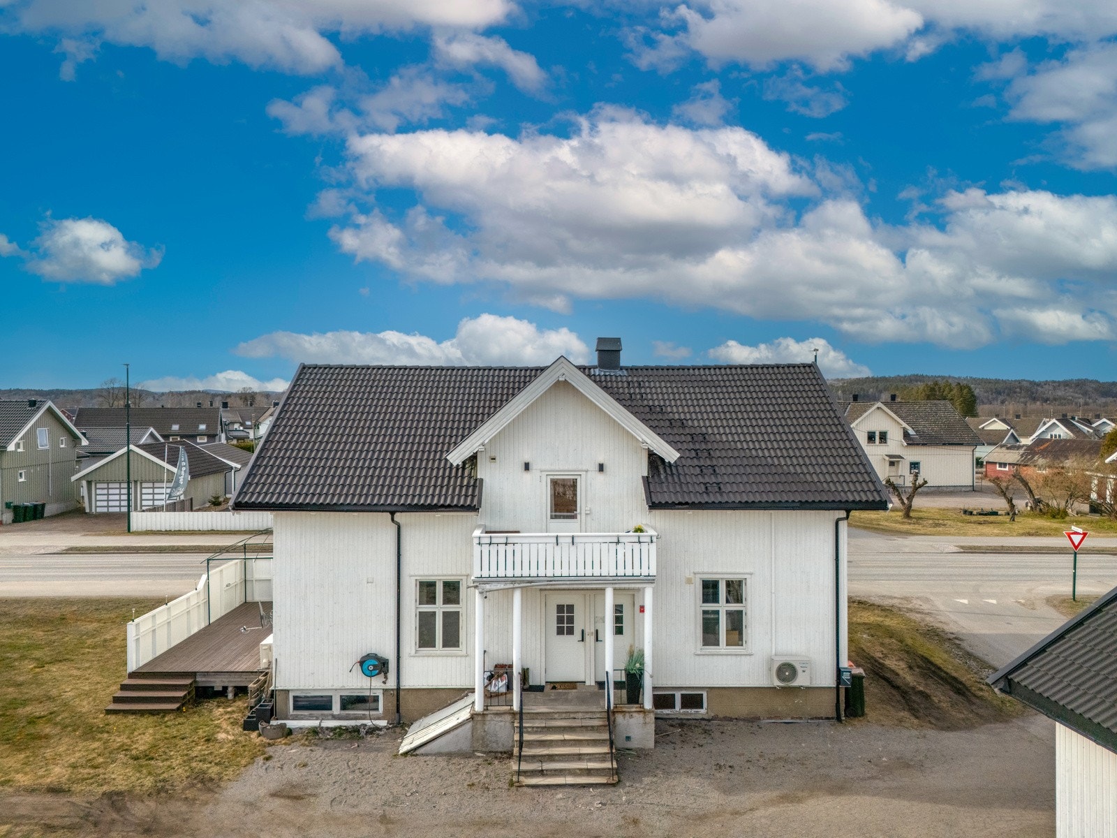 EIE eiendomsmegling v/ Ida Holan ønsker velkommen til Jahnsens vei 3! Galleribilde