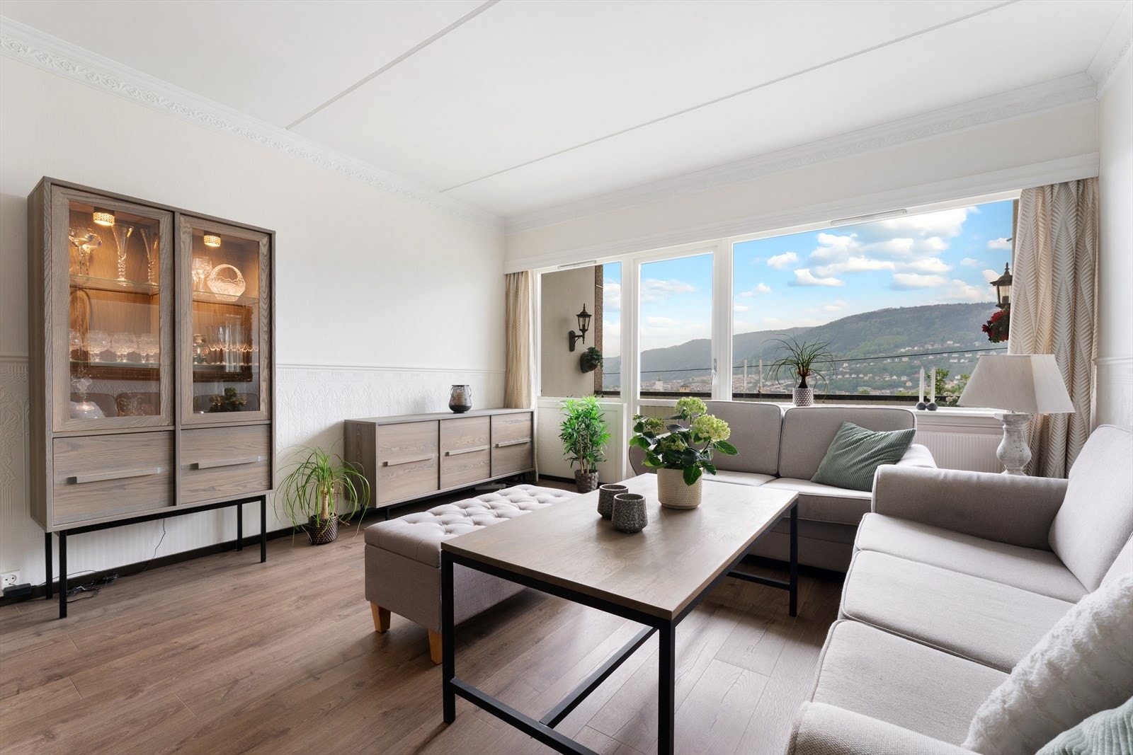 Velkommen til en 3 (4) roms leilighet i Gyldenprisveien med storslått utsikt Galleribilde