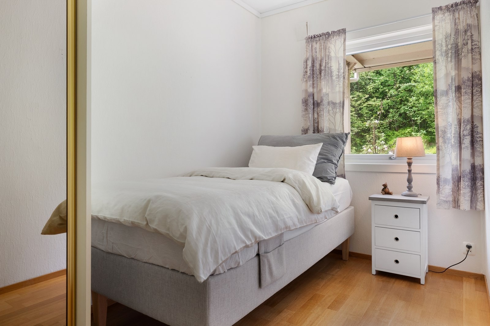 Soverom 2 er på 6,8 m² Galleribilde