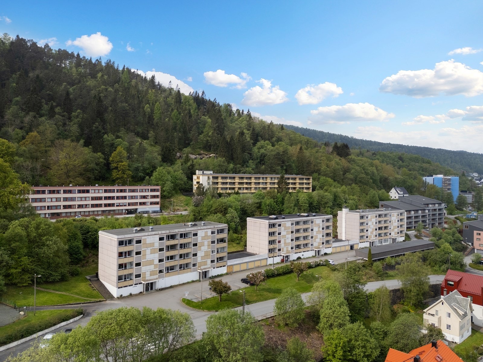 Fra eiendommen er det kort vei til Bergen sentrum og studiesteder Galleribilde