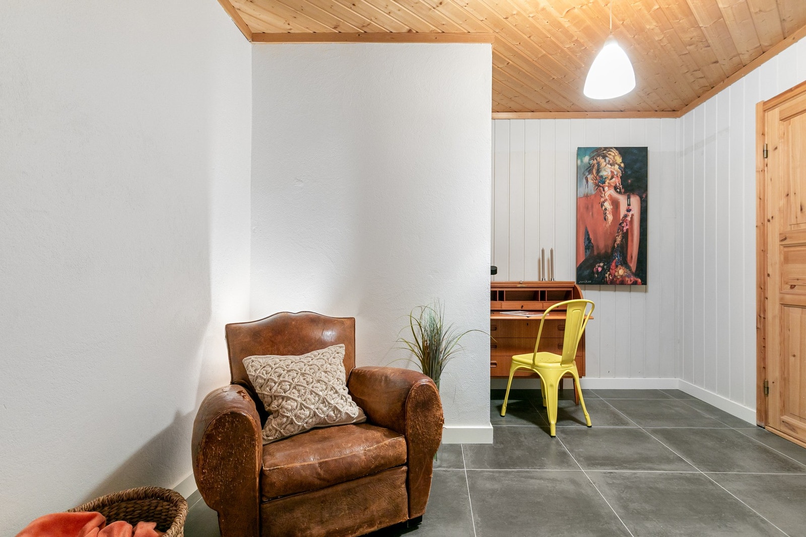 Kjelleren byr på mange muligheter; hva med et treningsrom, vinkjeller, hobbyrom eller hjemmekino? Galleribilde