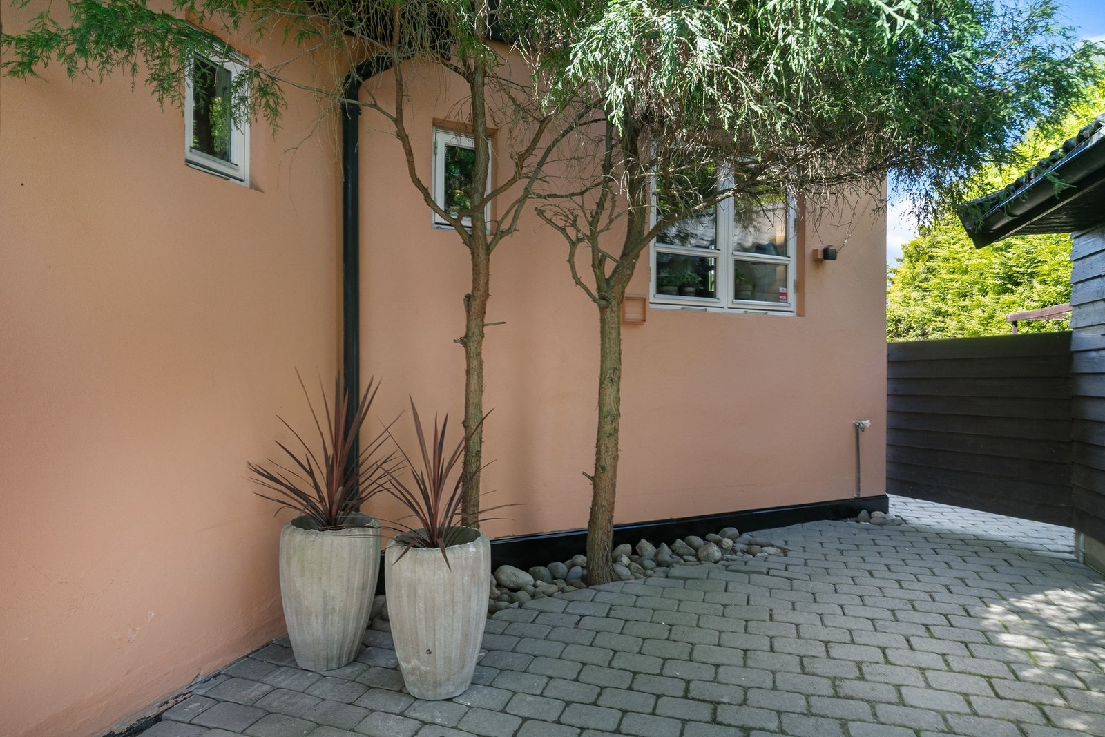 Fasaden ble malt i 2021. Galleribilde