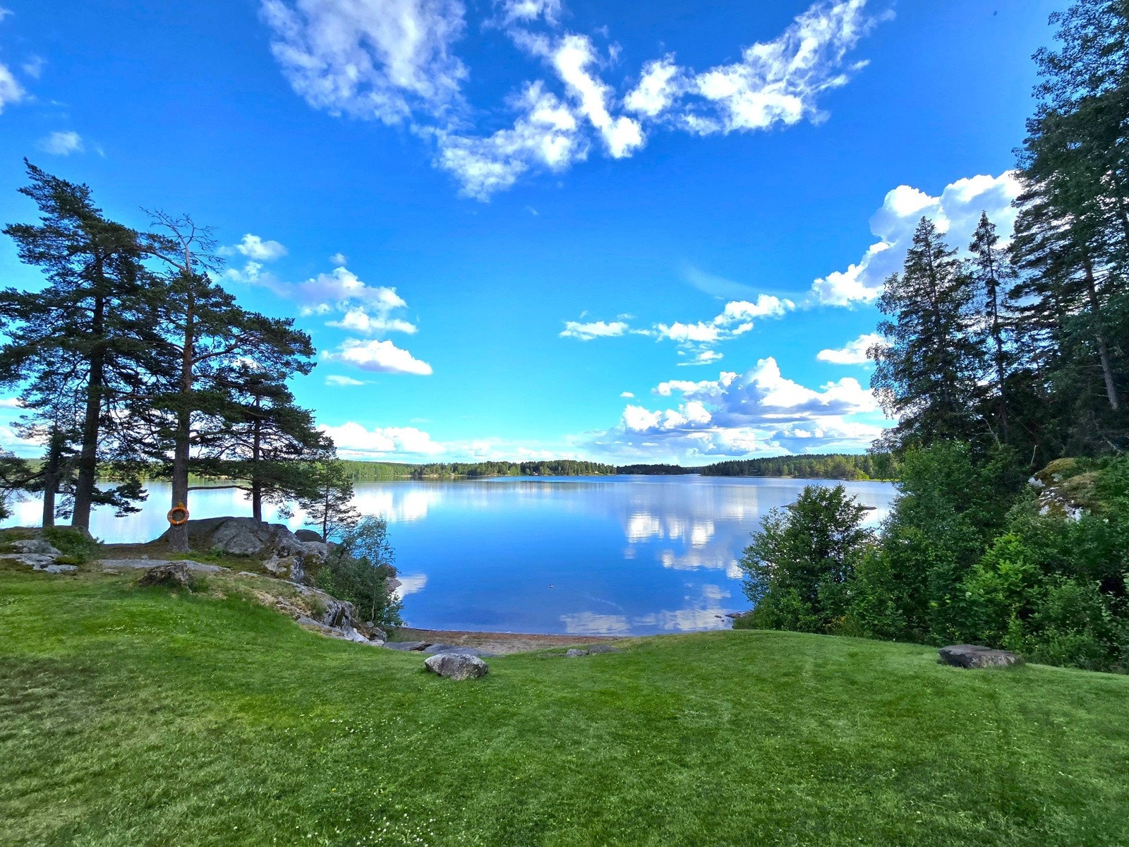 To badestrender innenfor 15 minutters gange. Galleribilde