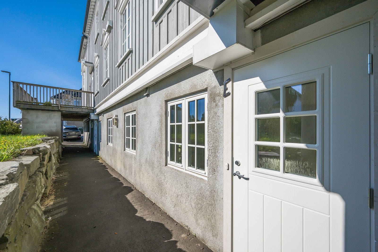 Inngangsparti. Galleribilde