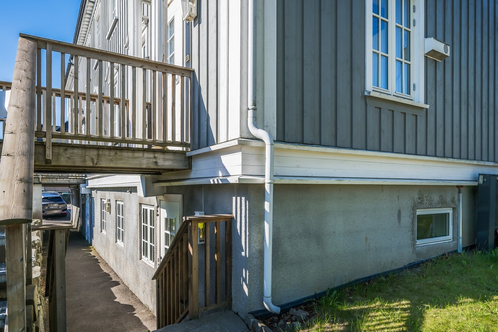 Inngangsparti. Galleribilde