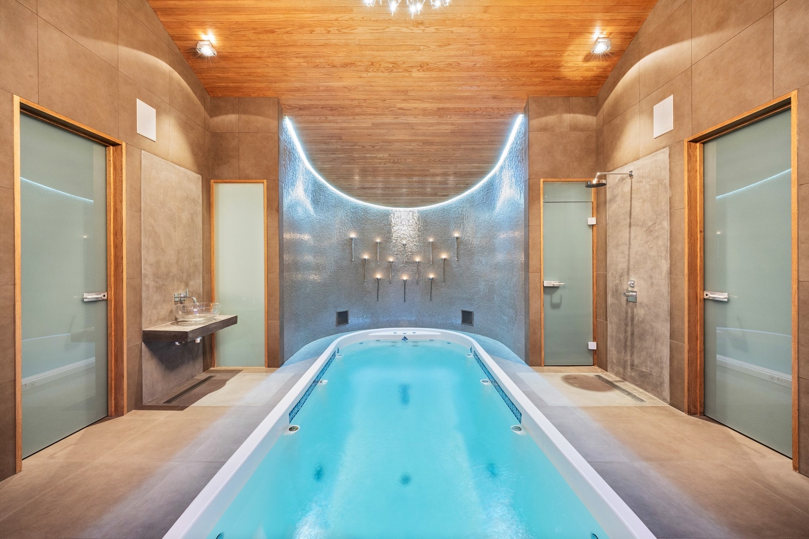 Spaavdeling - Kveldsbilde Galleribilde