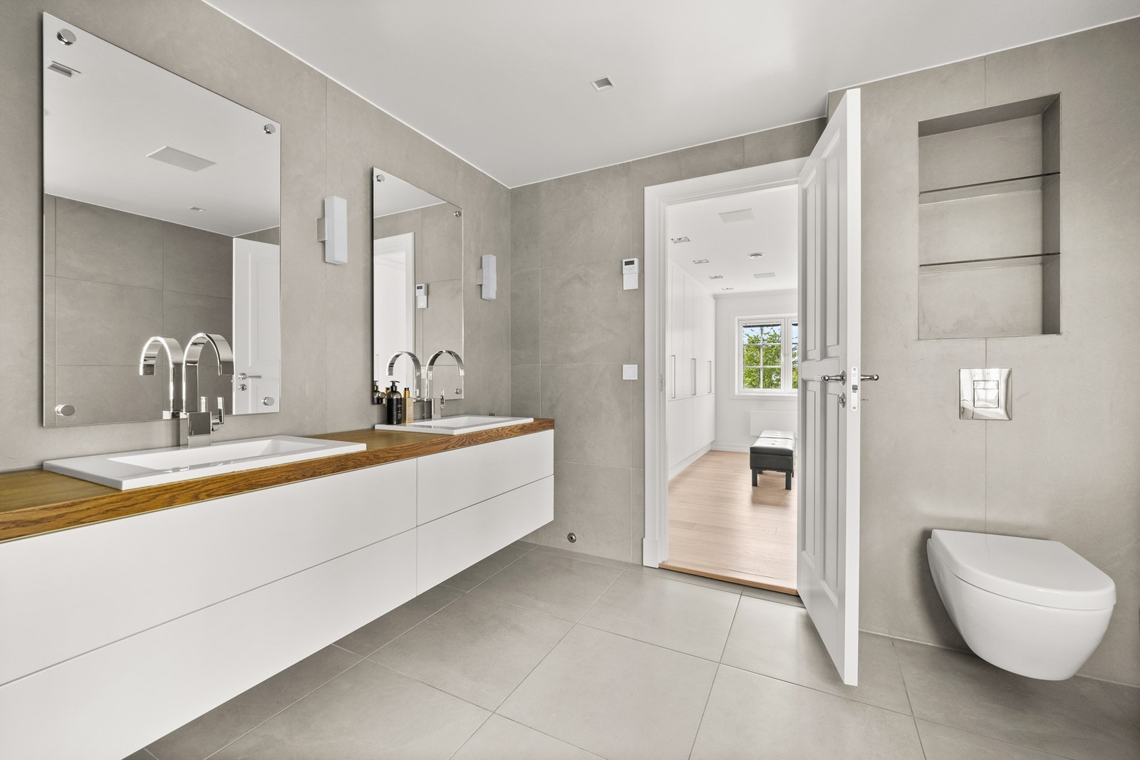 Moderne og delikat bad fra 2011 Galleribilde