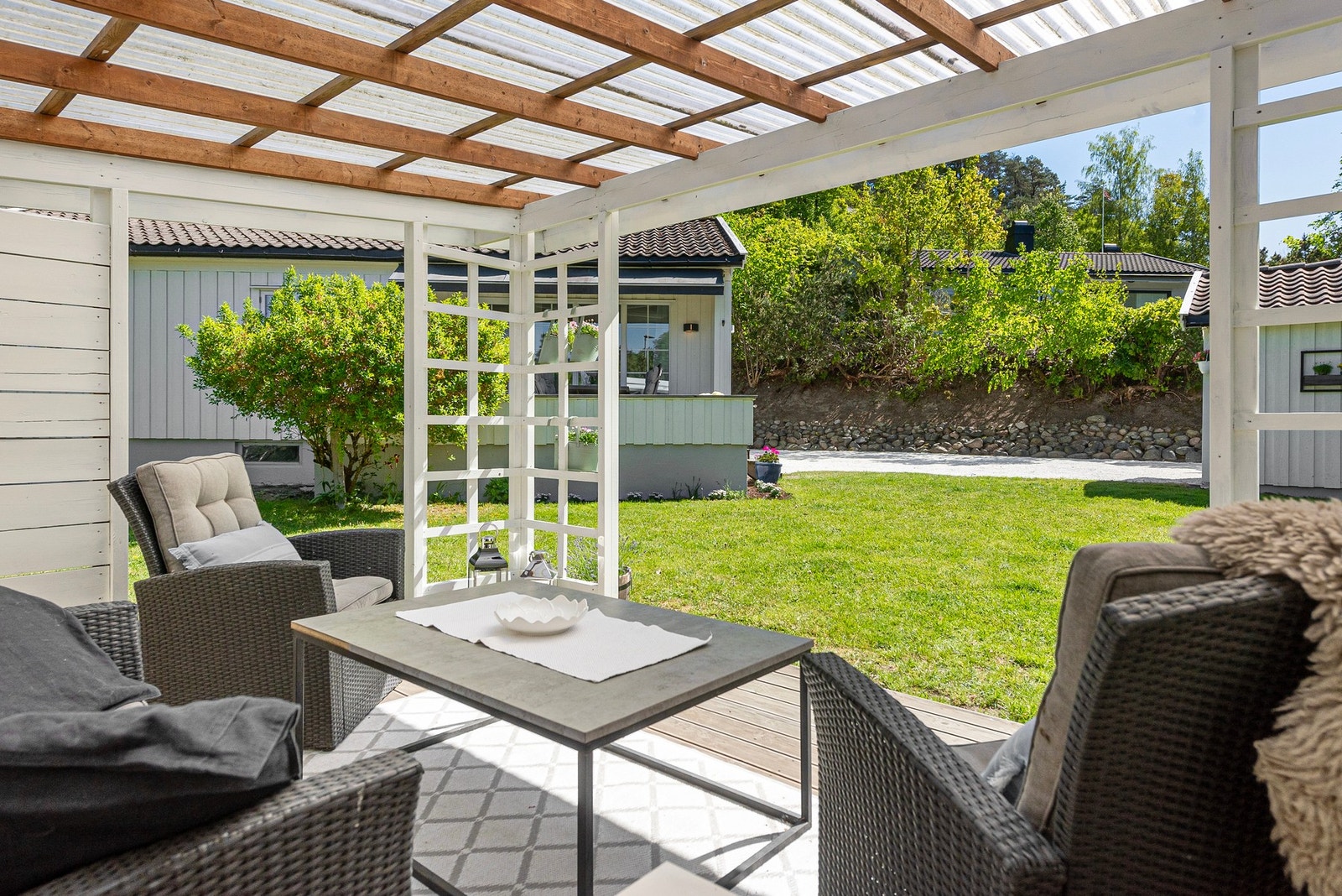 Inviter gjestene fra innkjørselen og rett inn for en hyggelig stund Galleribilde