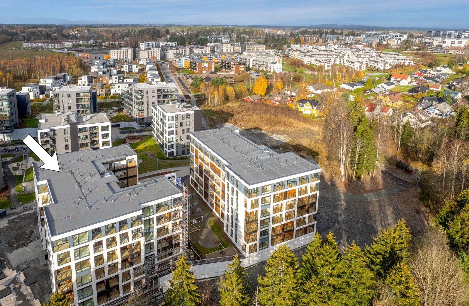 Vestbyen Jessheim fremstår som en helt ny og spennende bydel - Den nye byporten til Jessheim. Her vil du oppleve en god miks av ulike leilighetstyper, butikker og trivelige uteområder i årene som kommer. Galleribilde