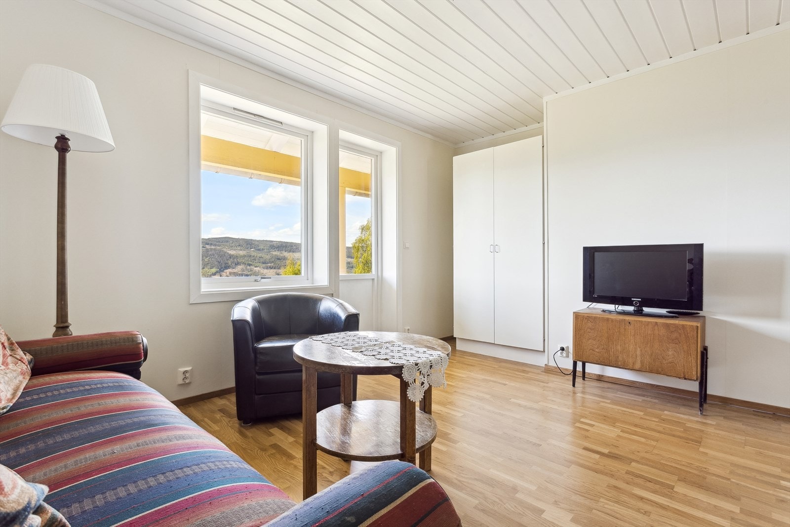 Lyst og nøytralt fargevalg. Galleribilde