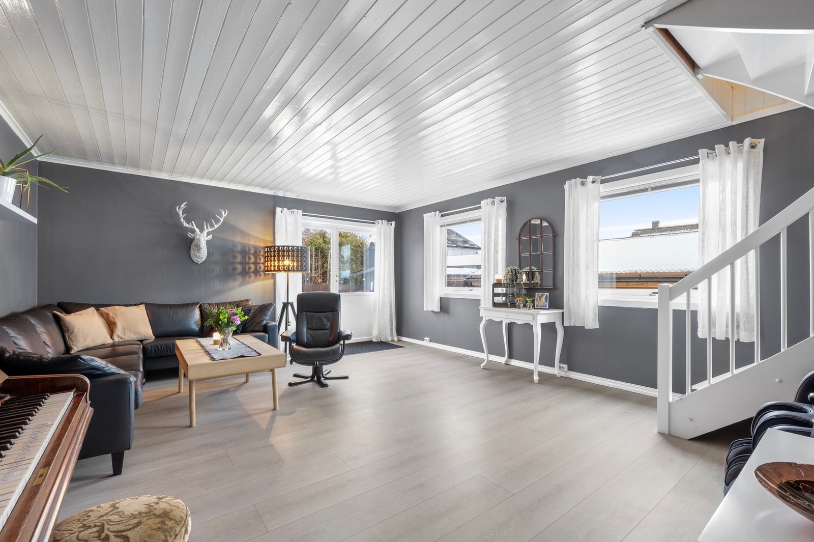 Stor og lys stue Galleribilde