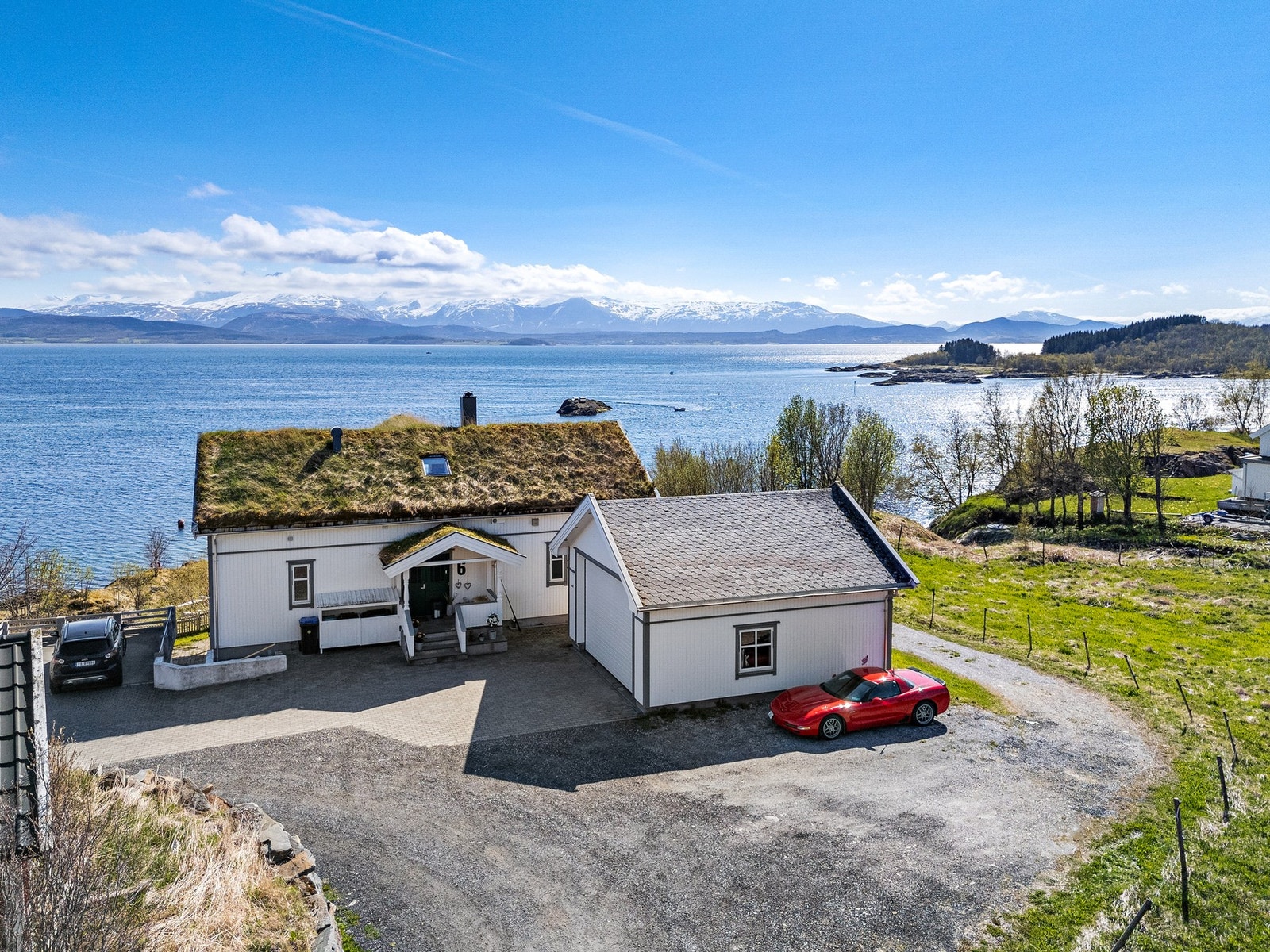 Velkommen til Valle 6!
En moderne og innholdsrik enebolig med strandlinje Galleribilde