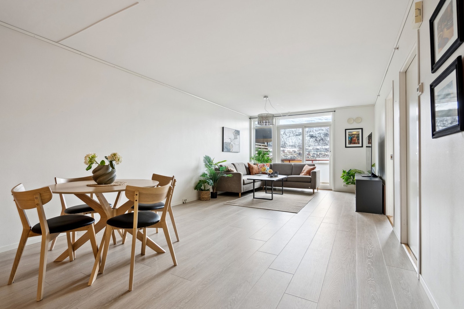 Lys og trivelig Galleribilde