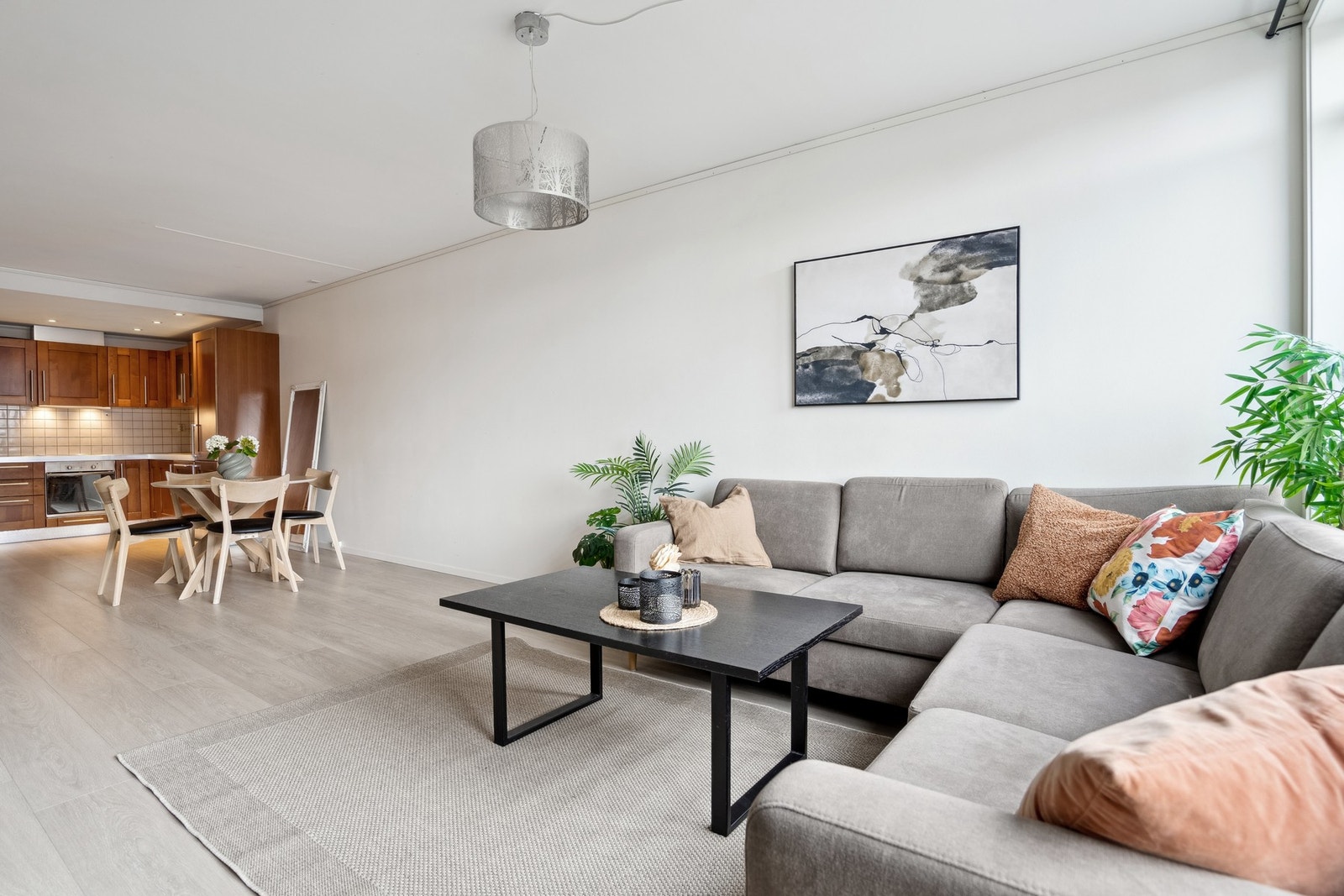 Romslig stue Galleribilde