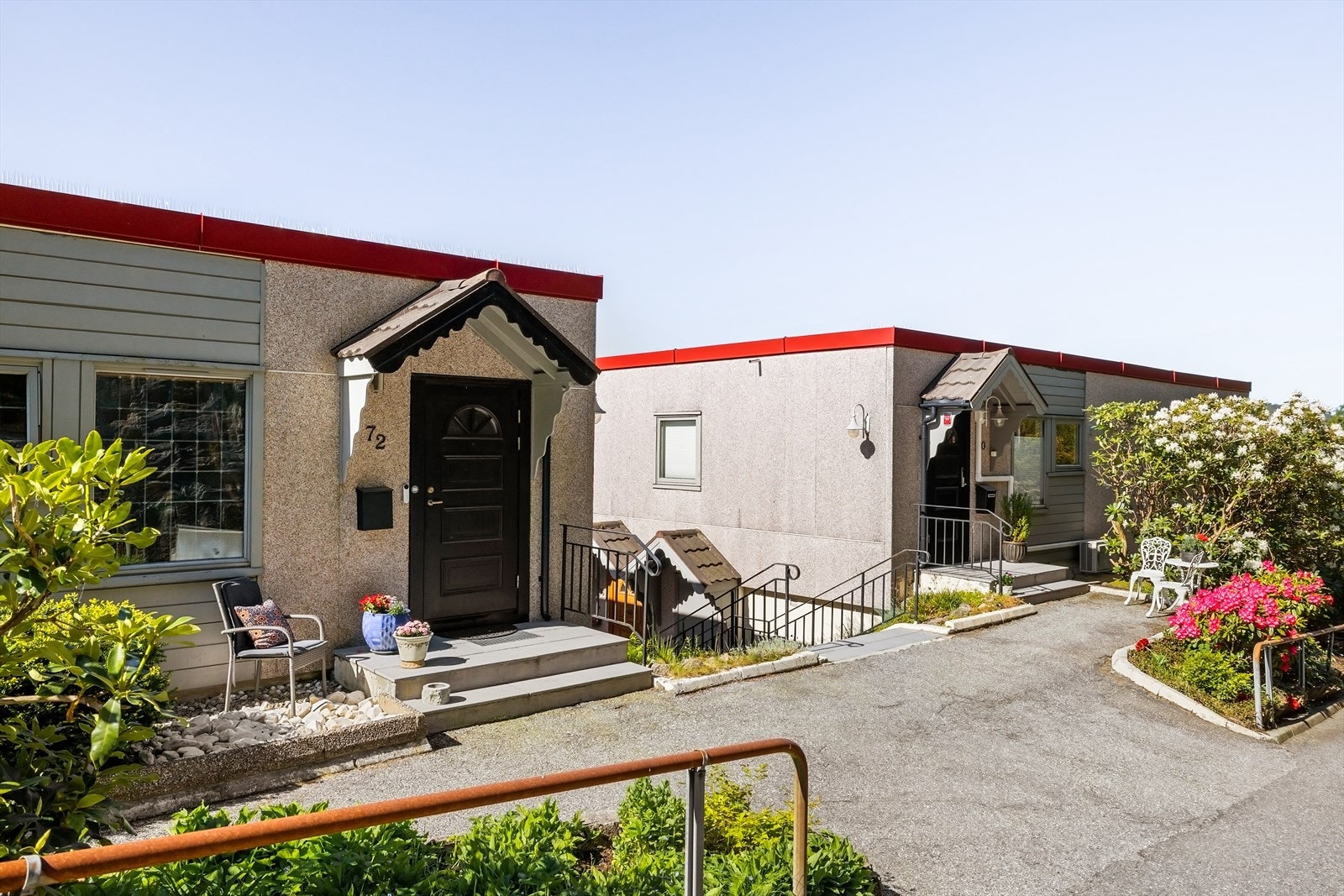 Her kan du kjøre helt inn til døren om du har mye og bære på, du parkerer ellers kun to minutter unna Galleribilde