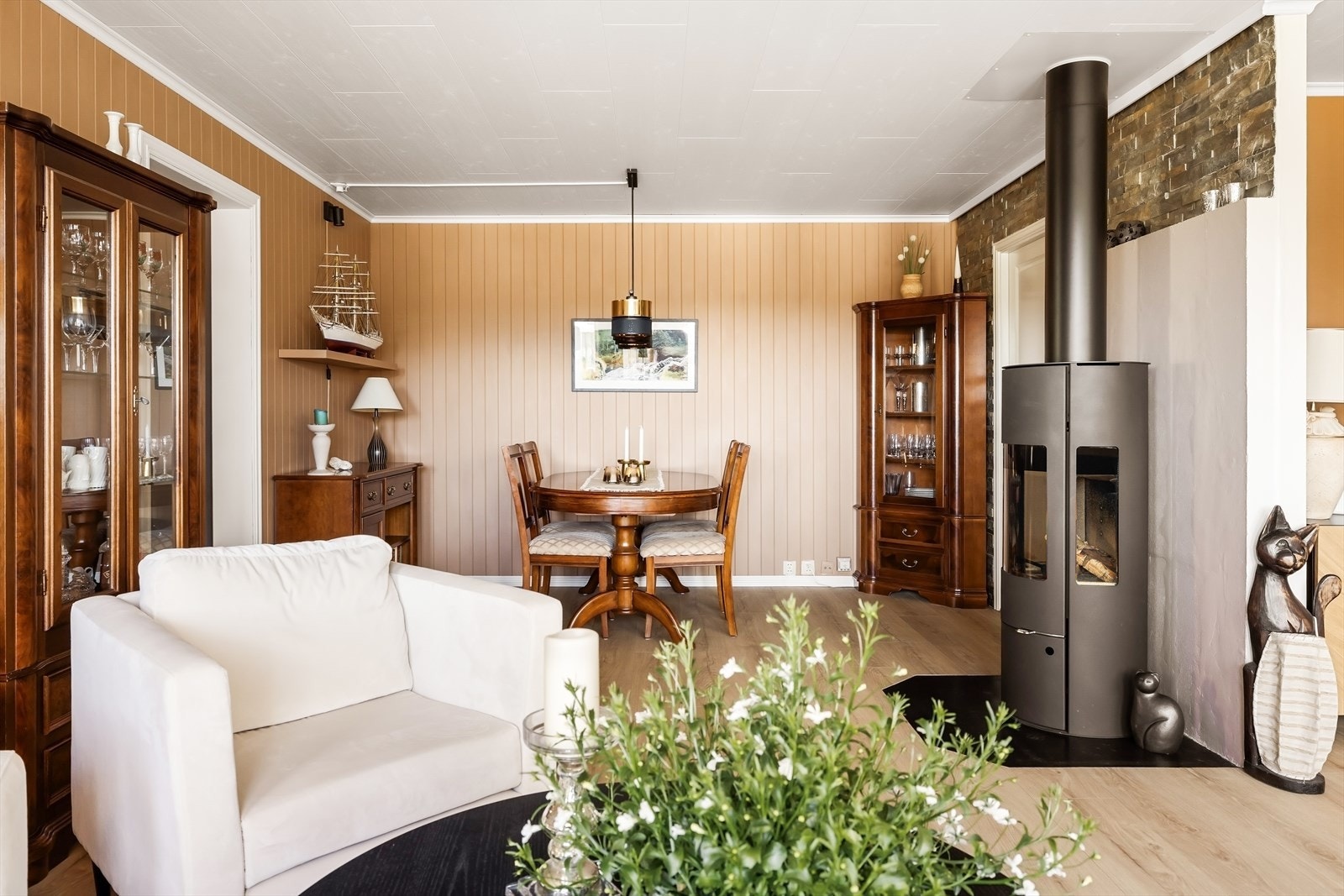 Her har du god plass til spisestue Galleribilde