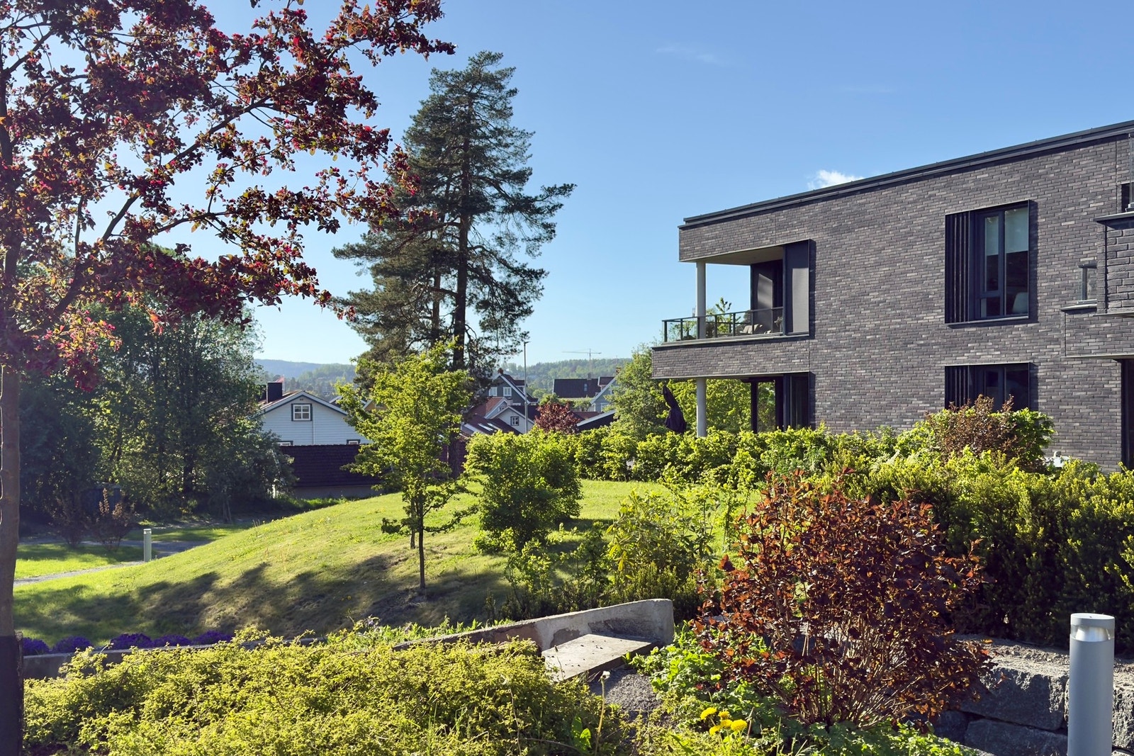 Velkommen til Hans Liens Vei 22 v/Fredrik Morris Michaelsen og Christian Gilhuus-Moe hos PrivatMegleren. Galleribilde