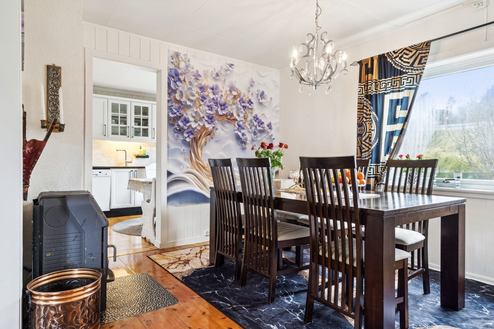 Rikelig med plass for mange gjester! Galleribilde