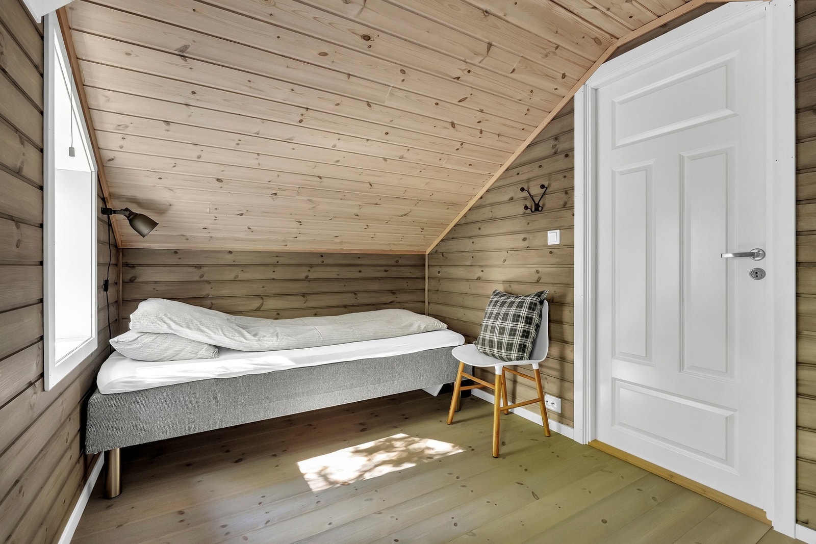 God plass til to senger. Galleribilde