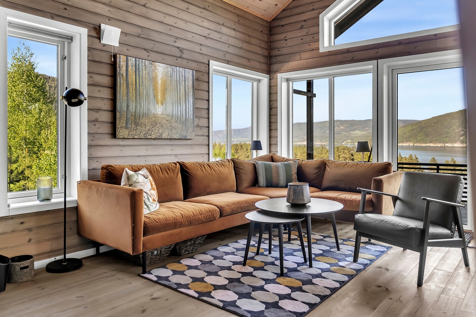 God plass til sittemøblement. Galleribilde