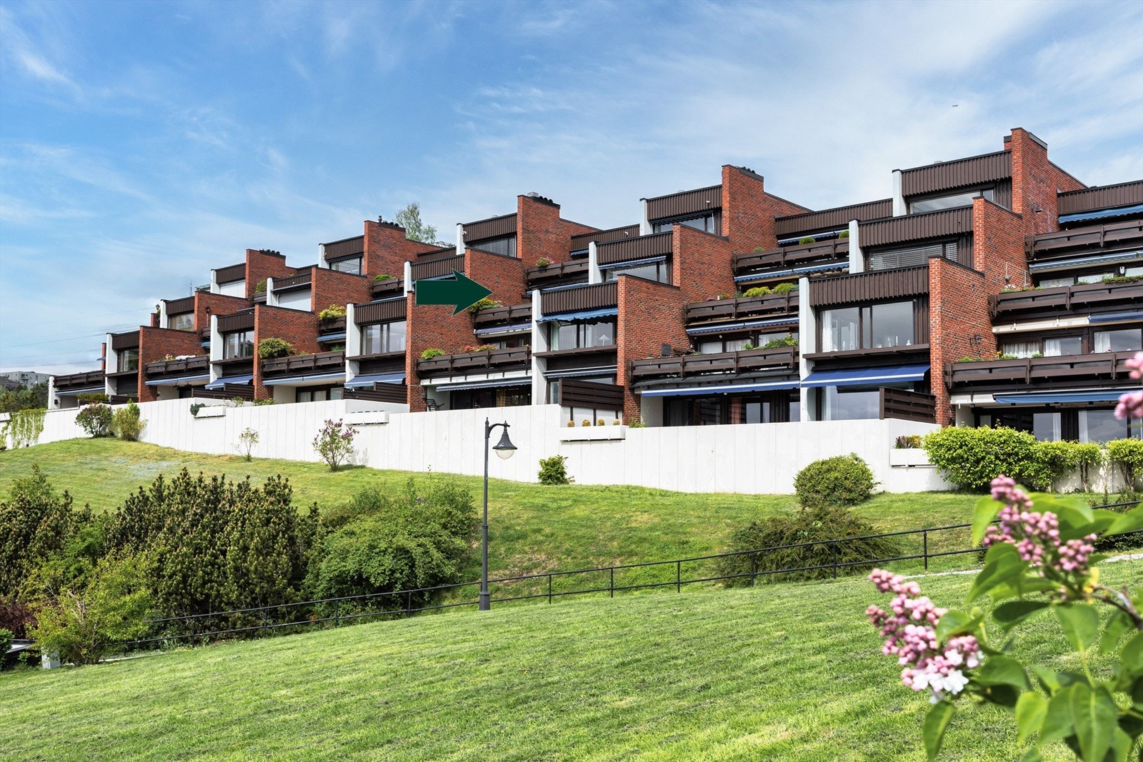 Leiligheten ligger fint til i sameiet. Galleribilde